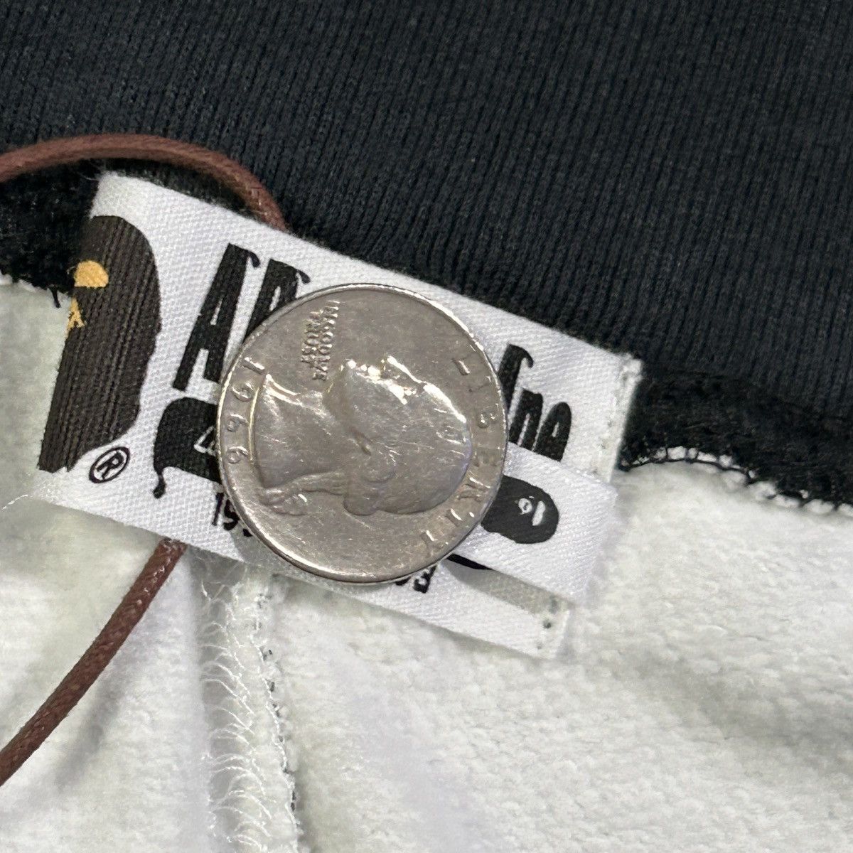 Bape BAPE Sweatpants Size US 30 / EU 46 - 5 Thumbnail