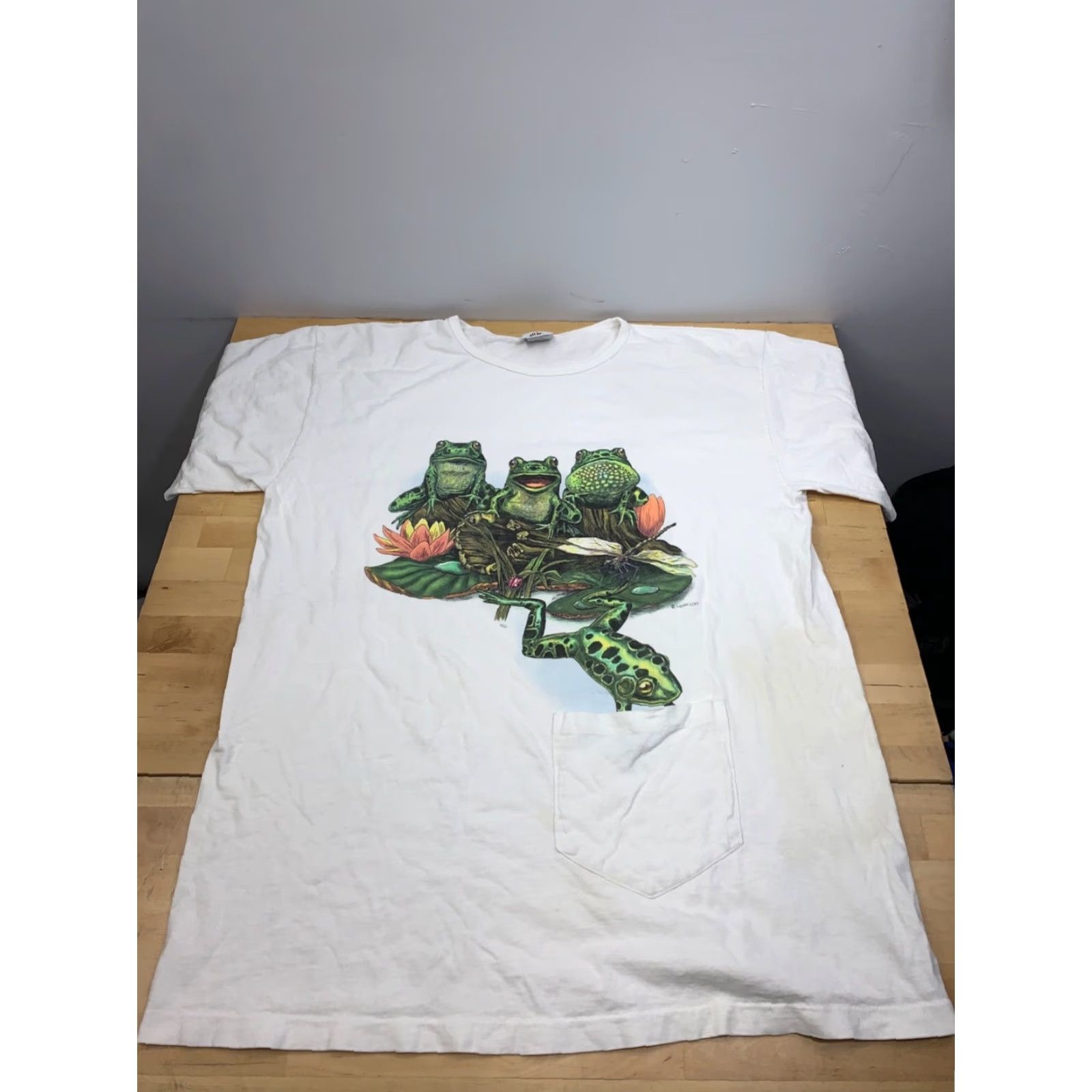 Vintage VINTAGE Prints of Tails Frog Shirt Unisex One Size White Cotton 90s Nature Size US M / EU 48-50 / 2 - 2 Thumbnail