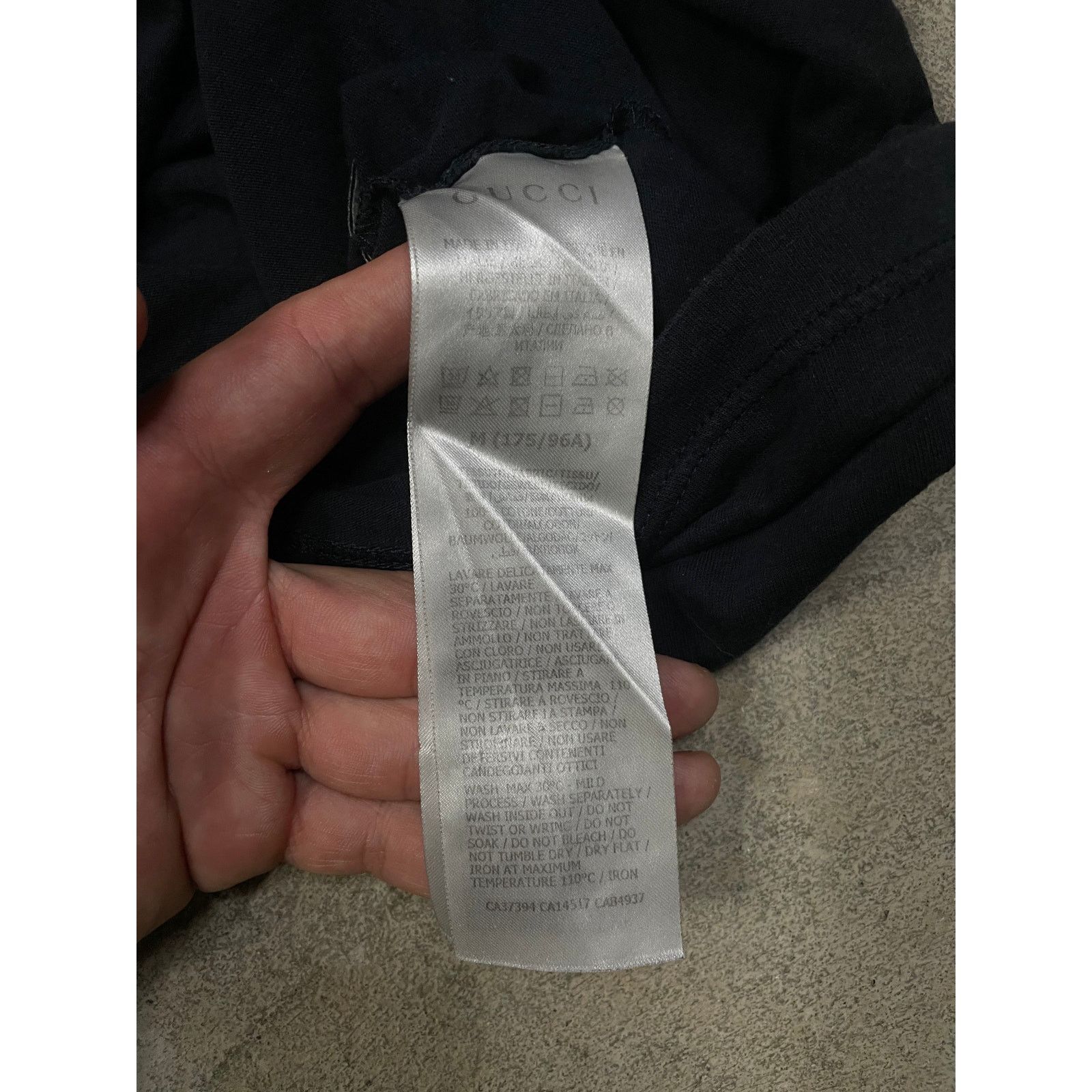 Gucci Gucci Tee Navy Medium Used Size US M / EU 48-50 / 2 - 7 Thumbnail