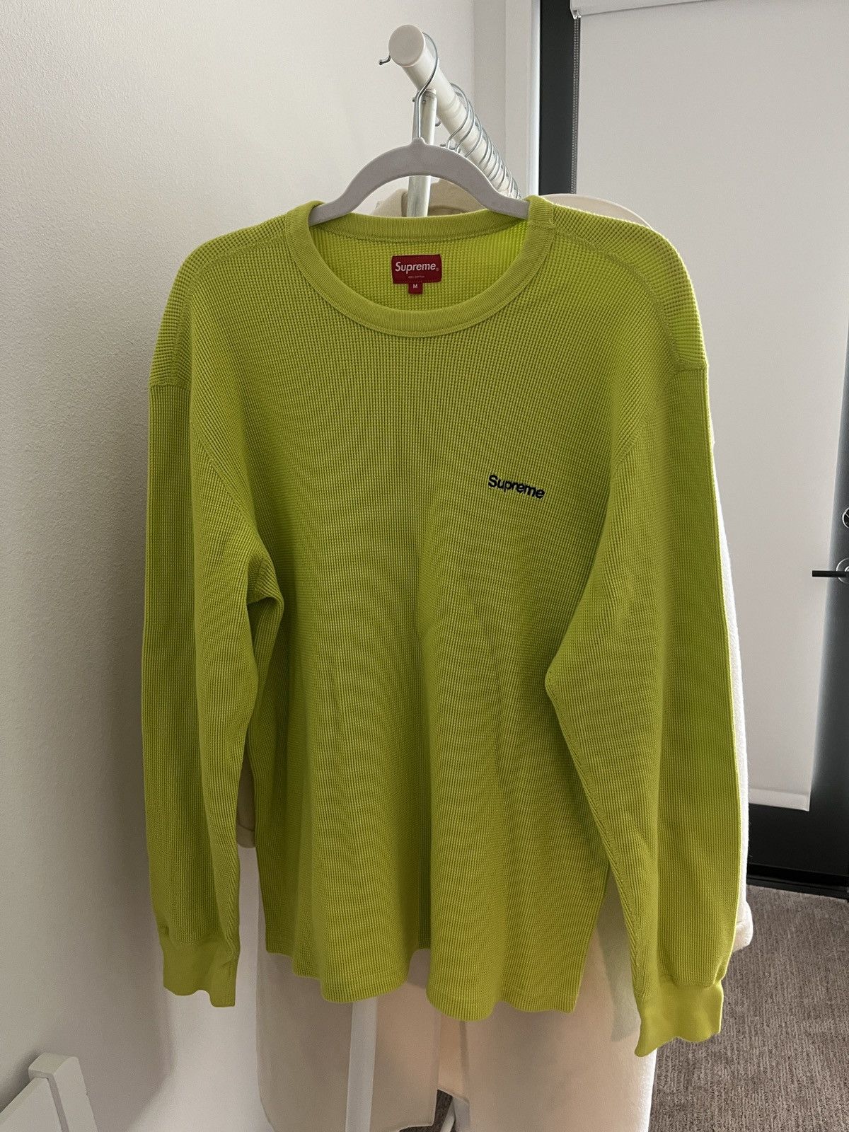 Supreme Supreme Neon Green Sweatshirt Size US M / EU 48-50 / 2 - 1 Thumbnail