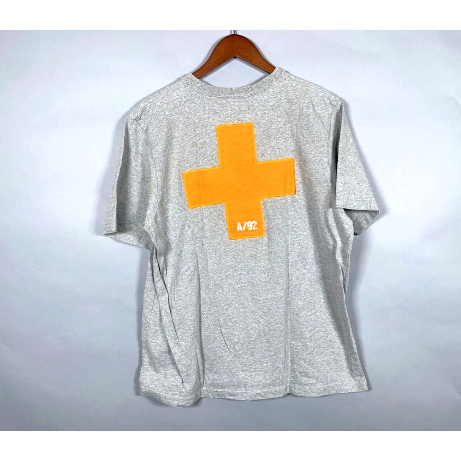 Abercrombie & Fitch Abercrombie & Fitch T-Shirt Men Large Gray Embroidered Cross Outdoor Goods Tag Vintage Size US L / EU 52-54 / 3 - 2 Thumbnail