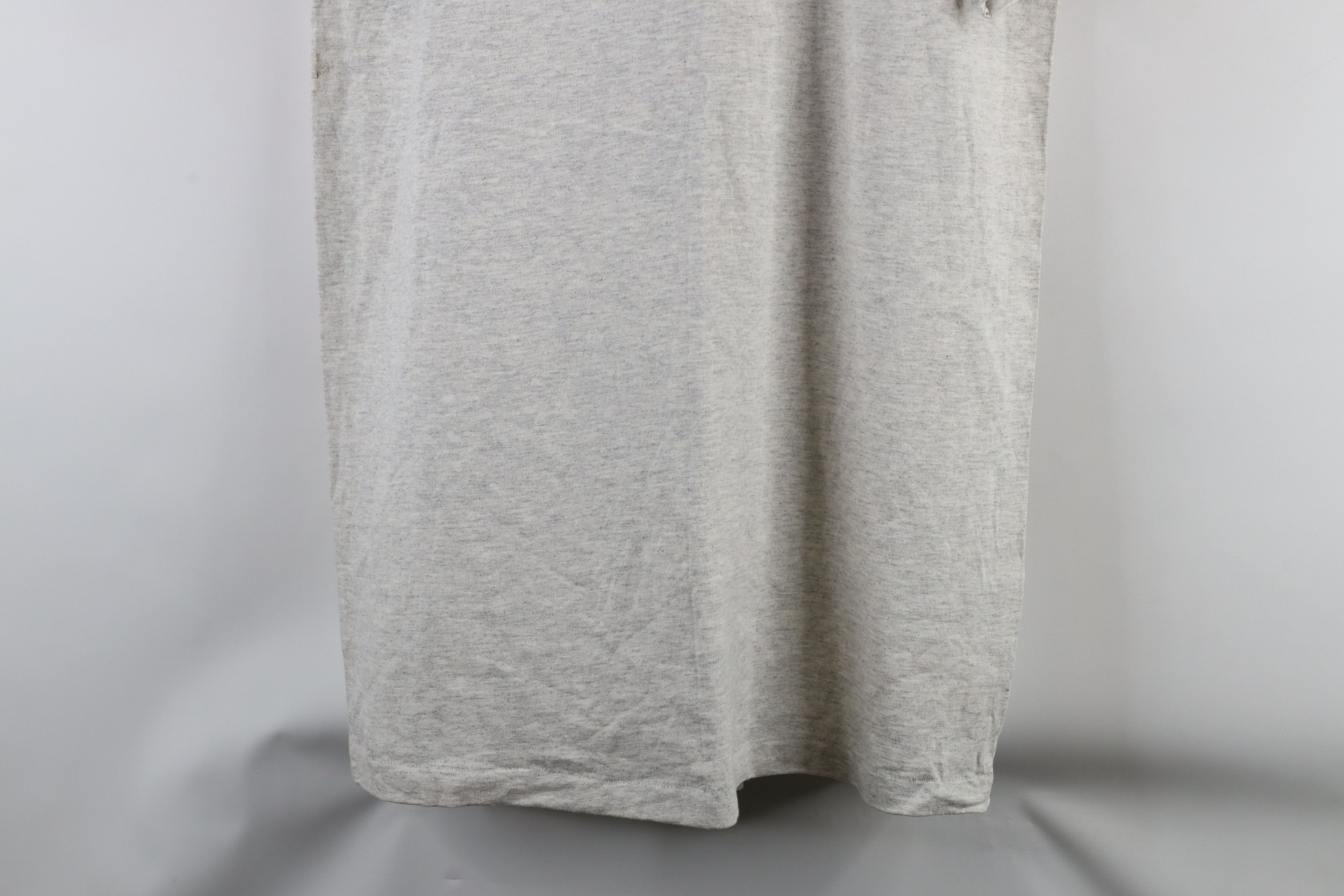 Vintage Vintage 90s Streetwear Heavyweight Cotton T-Shirt Gray USA Size US L / EU 52-54 / 3 - 3 Thumbnail