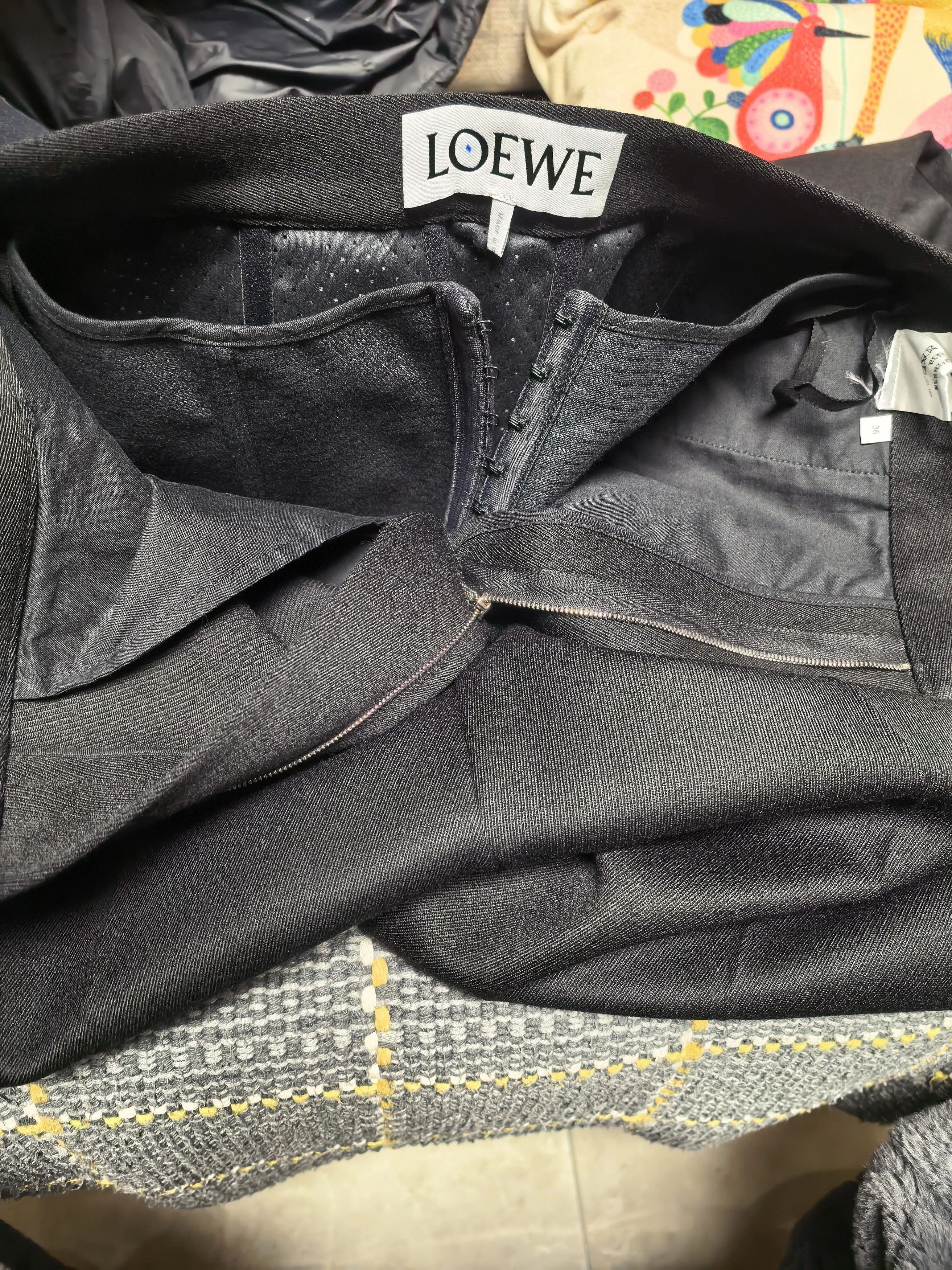Loewe LOEWE FW23 straight-leg casual heavyweight wool pants Size 25" / US 0 / IT 36 - 9 Thumbnail