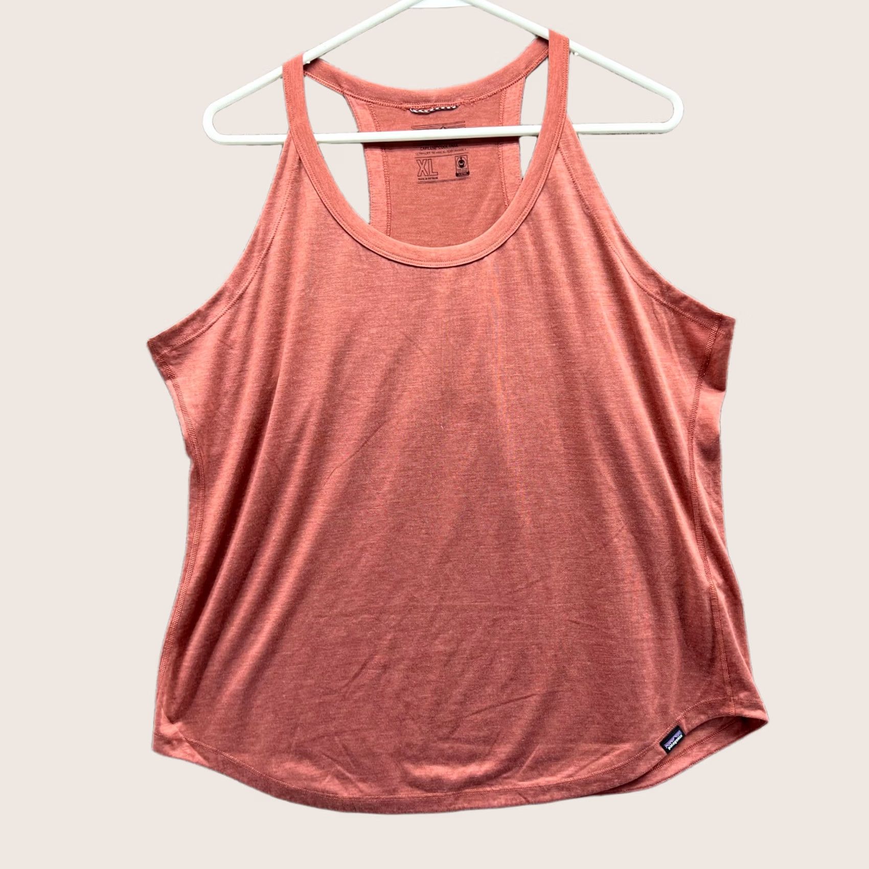 Patagonia VINTAGE Patagonia Shirt Women XL Peach Capilene Cool Trail Tank Top Blouse Orange Hike Size XL / US 12-14 / IT 48-50 - 1 Thumbnail