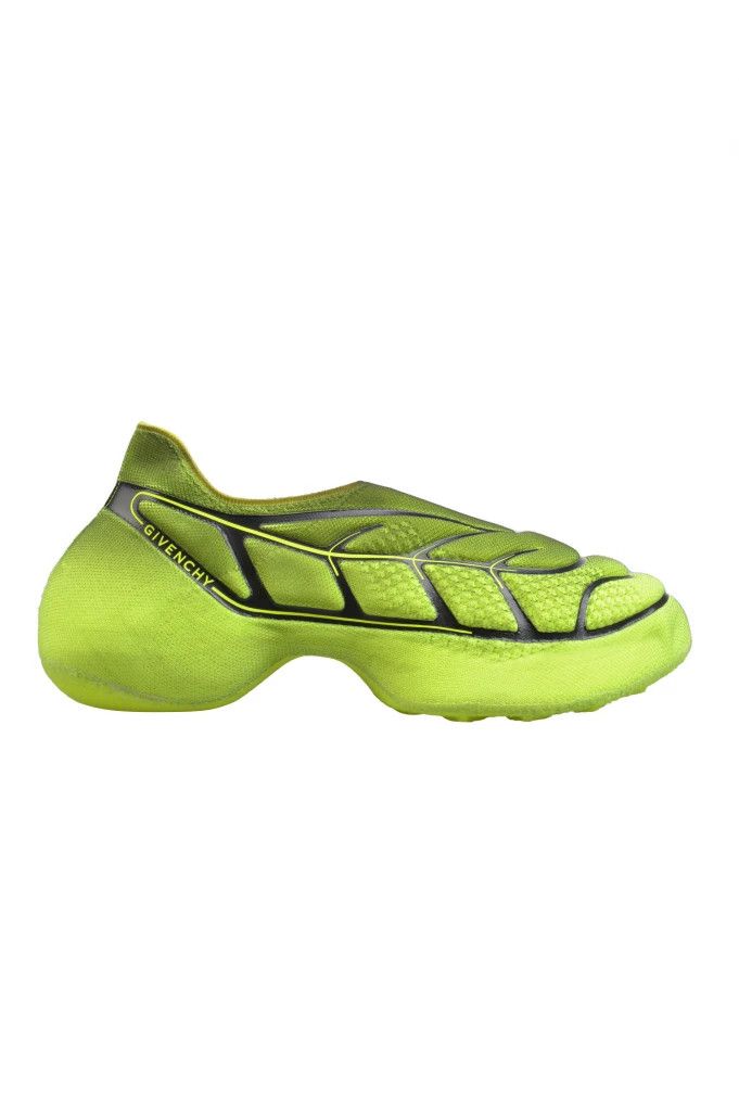image of Givenchy O1Srvl11E0224 Sneakers In Yellow & Black in Yellow/Black, Men's (Size 12)