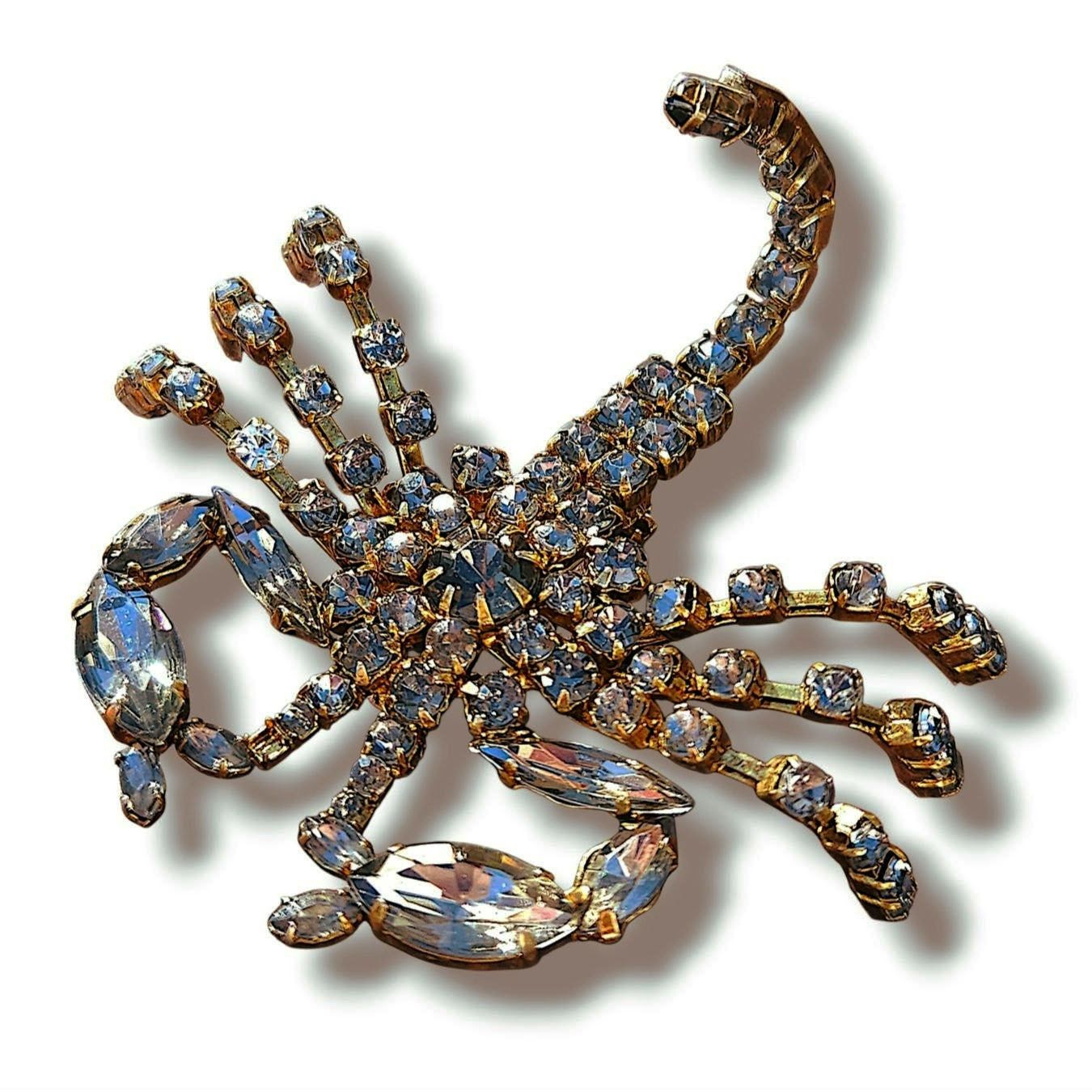 Other VTG Scorpion Rhinestone Brooch Gold Tone Insect Statement Size ONE SIZE - 1 Thumbnail