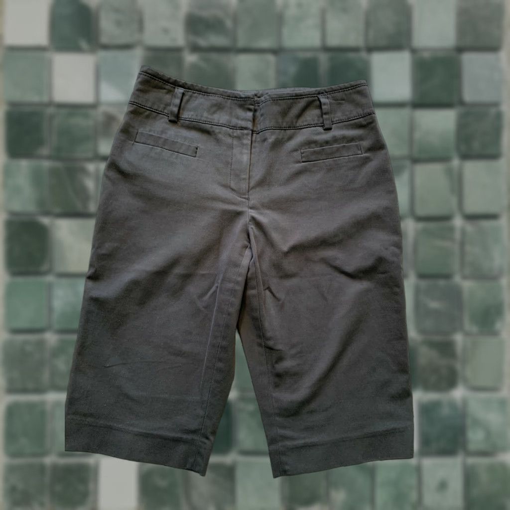 Apt. 9 Apt.9 Womens Shorts Black Size 4 Casual Mid Rise Shorts Womens 4 Black Apt.9 Size 27" / US 4 / IT 40 - 1 Thumbnail