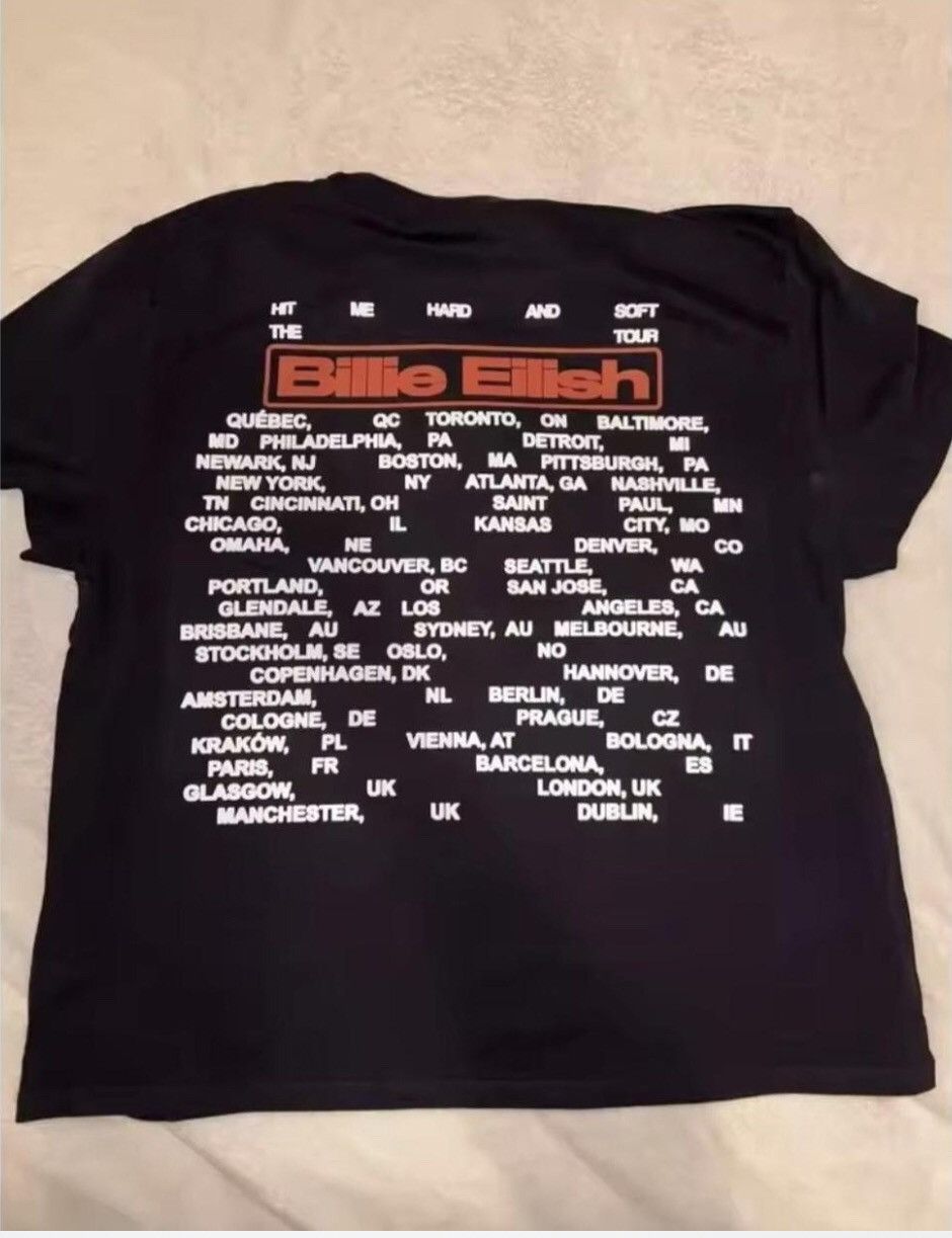 Billie Eilish Billie eilish tour t-shirt 🎶 Size ONE SIZE - 2 Thumbnail