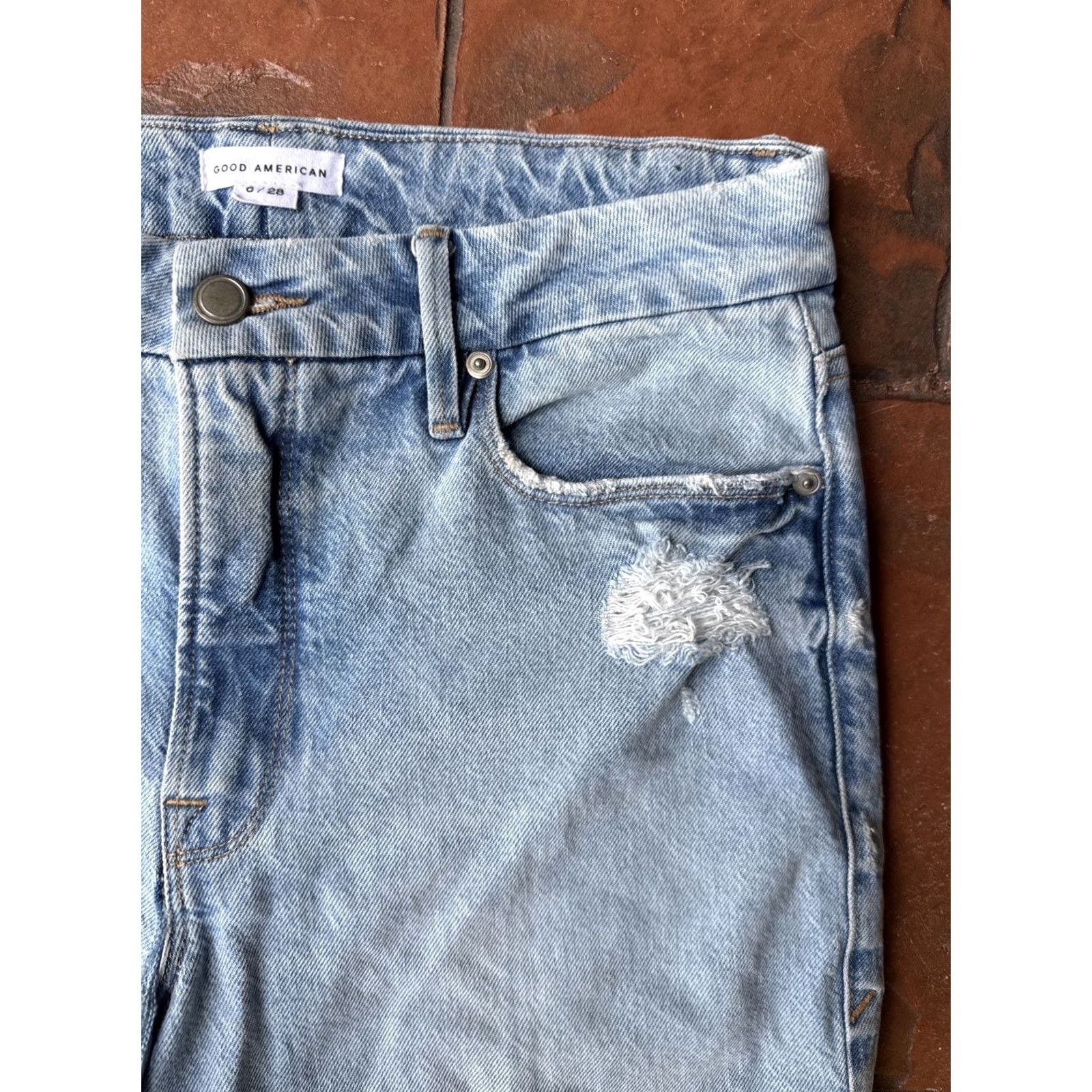Good American VINTAGE Good American Jeans Distressed Frayed Hem Jeans Women’s 6/28 Light Wash City 90s Mens Girls Size 28" / US 6 / IT 42 - 4 Thumbnail
