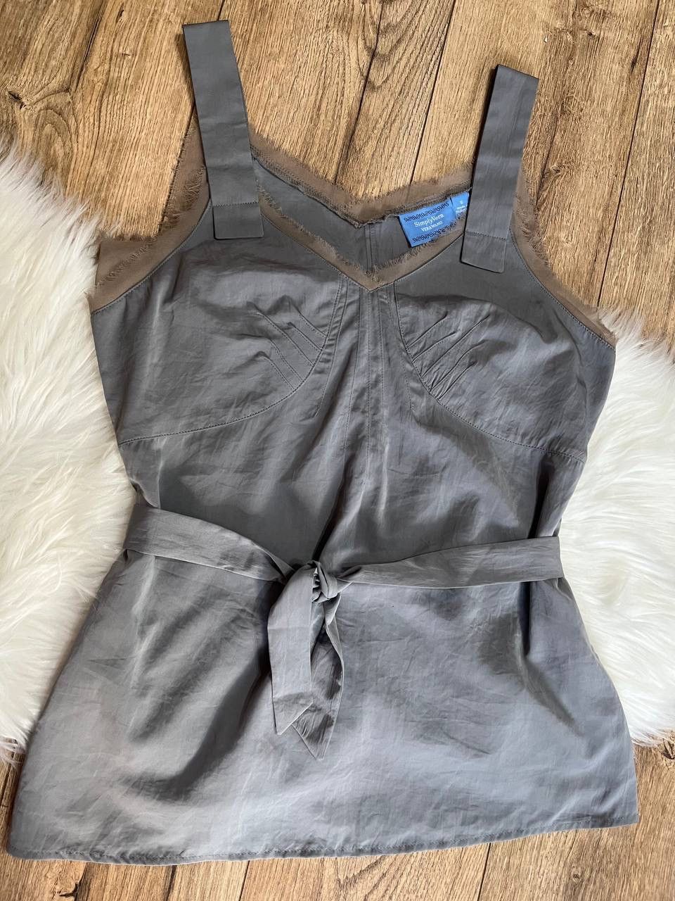 Vera Wang Beautiful and stylish grey sleeveless camisole top Size S / US 4 / IT 40 - 3 Thumbnail
