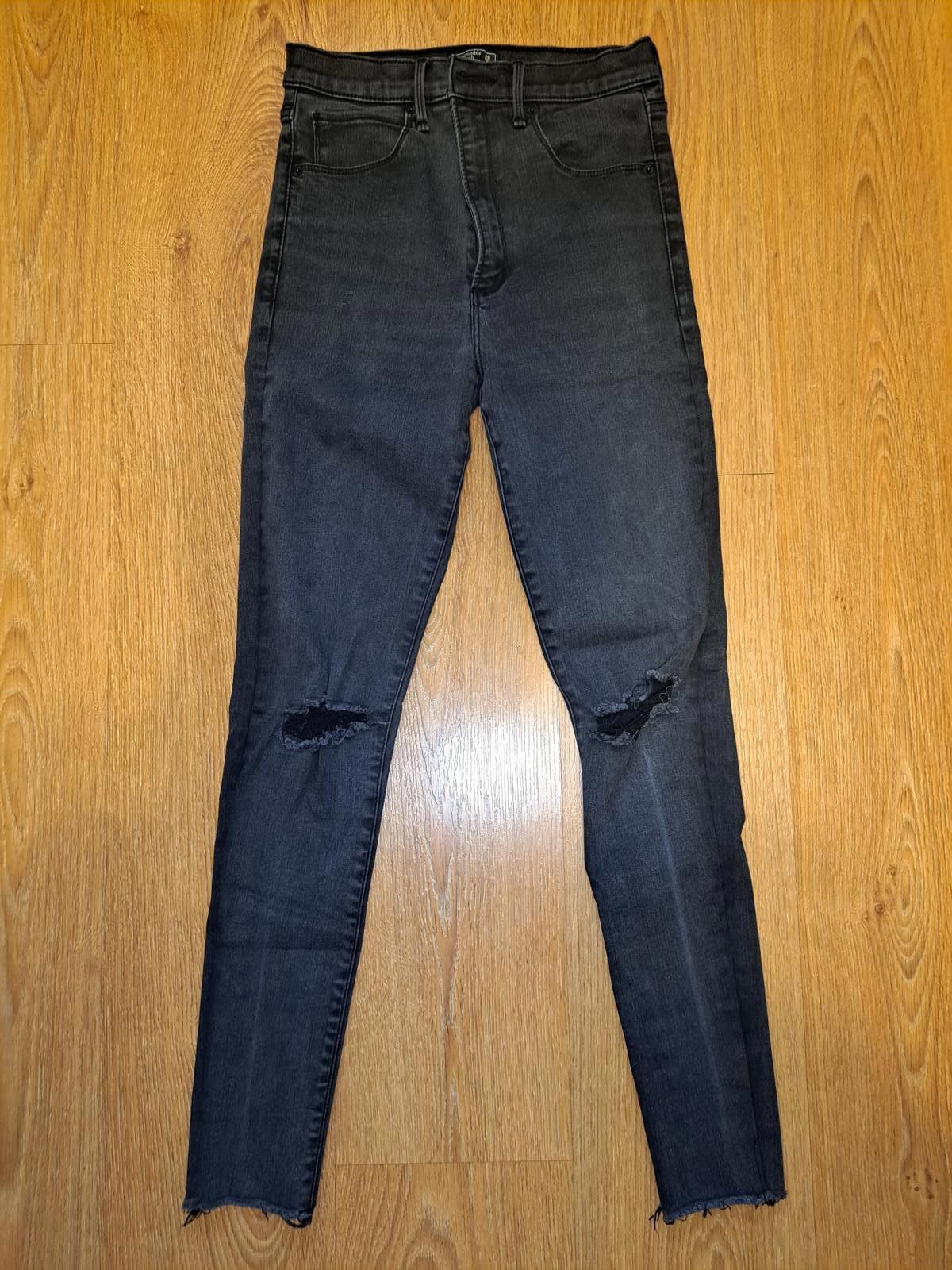 Abercrombie & Fitch Abercrombie & Fitch Jeans Womens 8R W29 Black High Rise Size 30" / US 8 / IT 44 - 1 Thumbnail