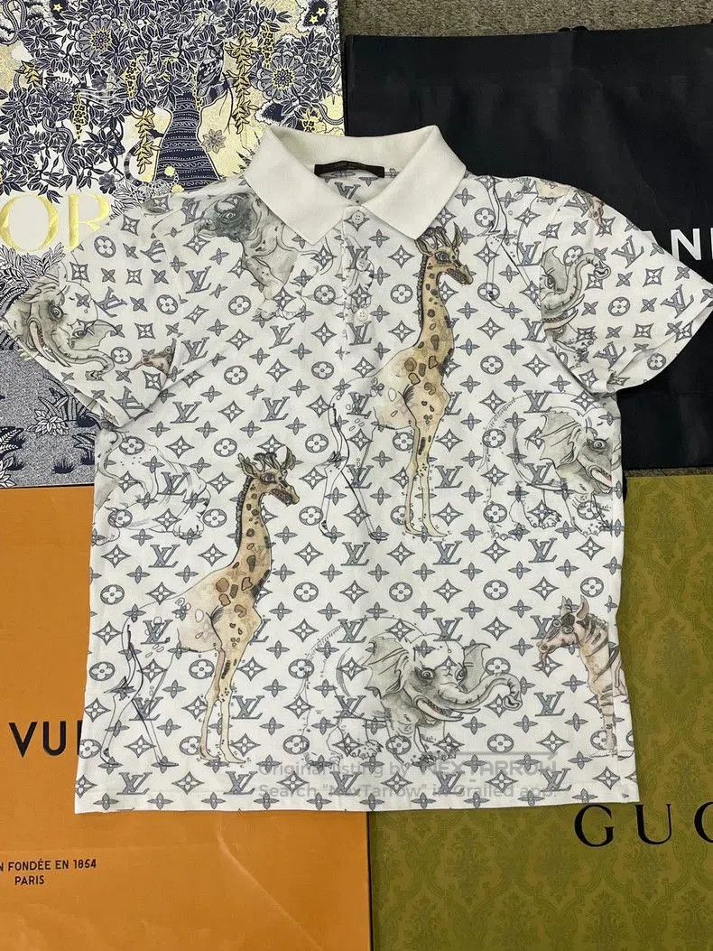 Louis Vuitton Louis Vuitton White Logo Animal Print Polo. Size US XS / EU 42 / 0 - 1 Thumbnail