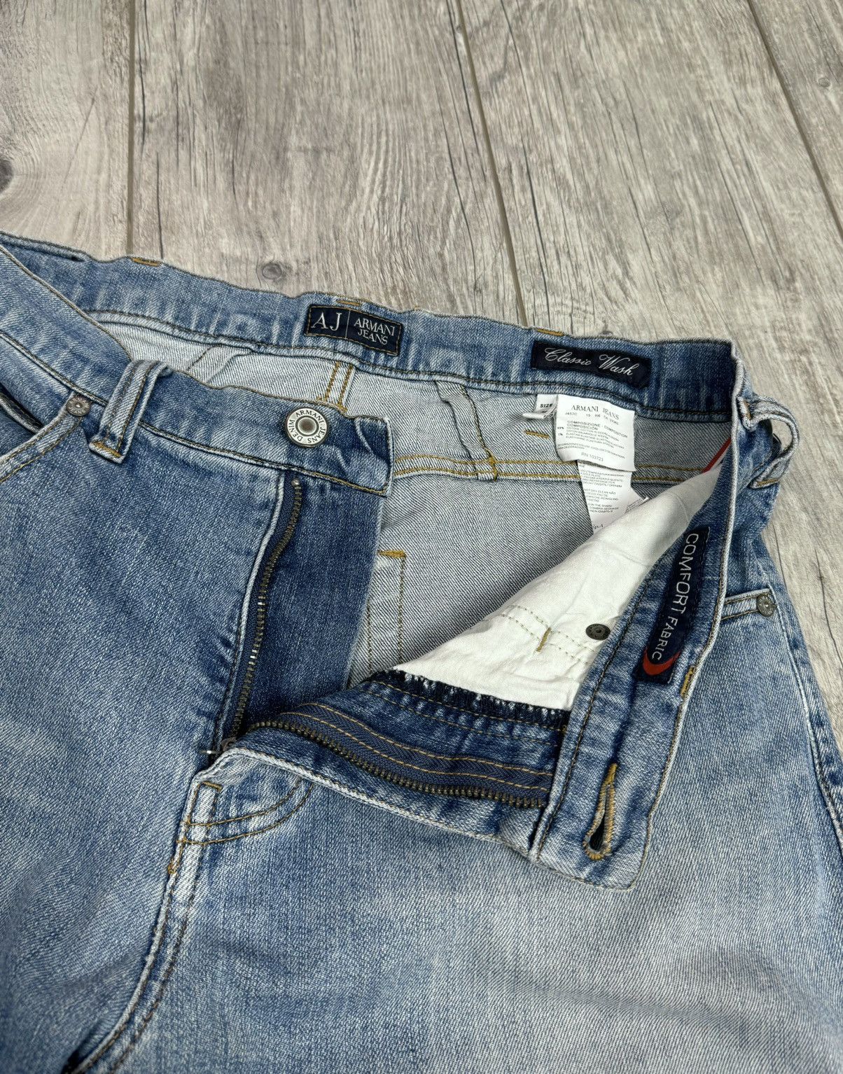 Armani × Japanese Brand × Vintage ARMANI JEANS METAL LOGO VINTAGE HYPE JAPANESE STYLE SIZE 32 Size US 32 / EU 48 - 11 Thumbnail