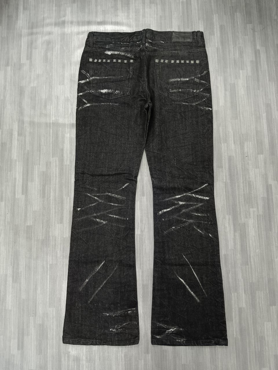 Japanese Brand FLARE BLACK CROWN SPLATTED DENIM PANTS Size US 33 - 3 Thumbnail