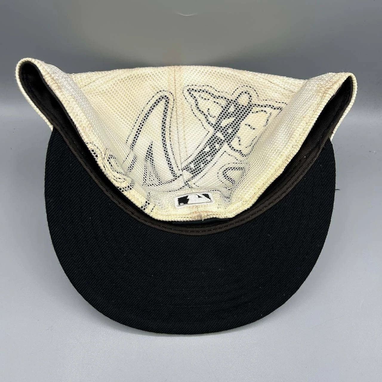 New Era Atlanta Braves Hat Men 8 Embroidered 59Fifty New Era Fitted Size ONE SIZE - 7 Thumbnail