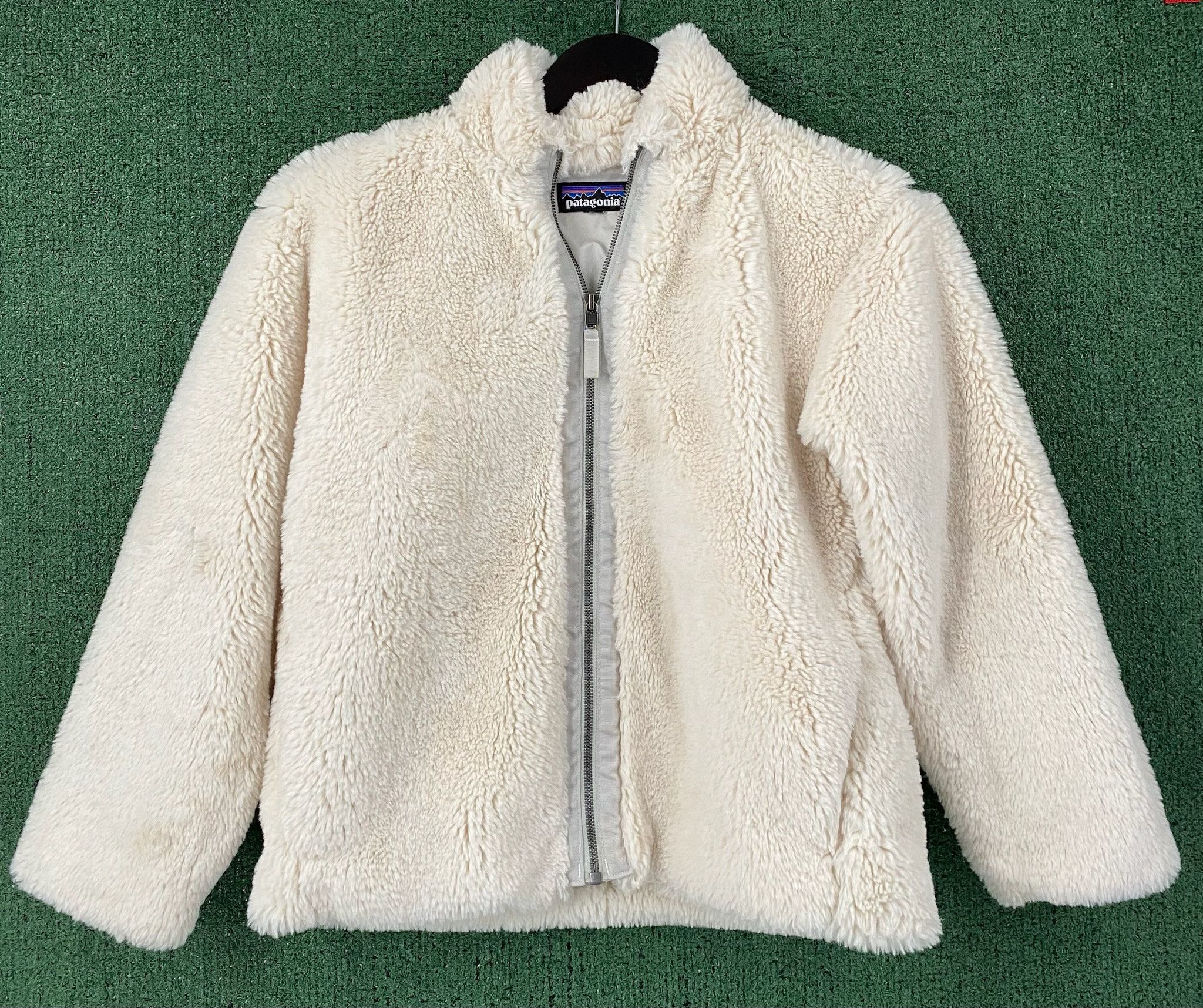 Patagonia Patagonia Lunar Frost Natural Cream Faux Fur Jacket Small Size S / US 4 / IT 40 - 1 Thumbnail