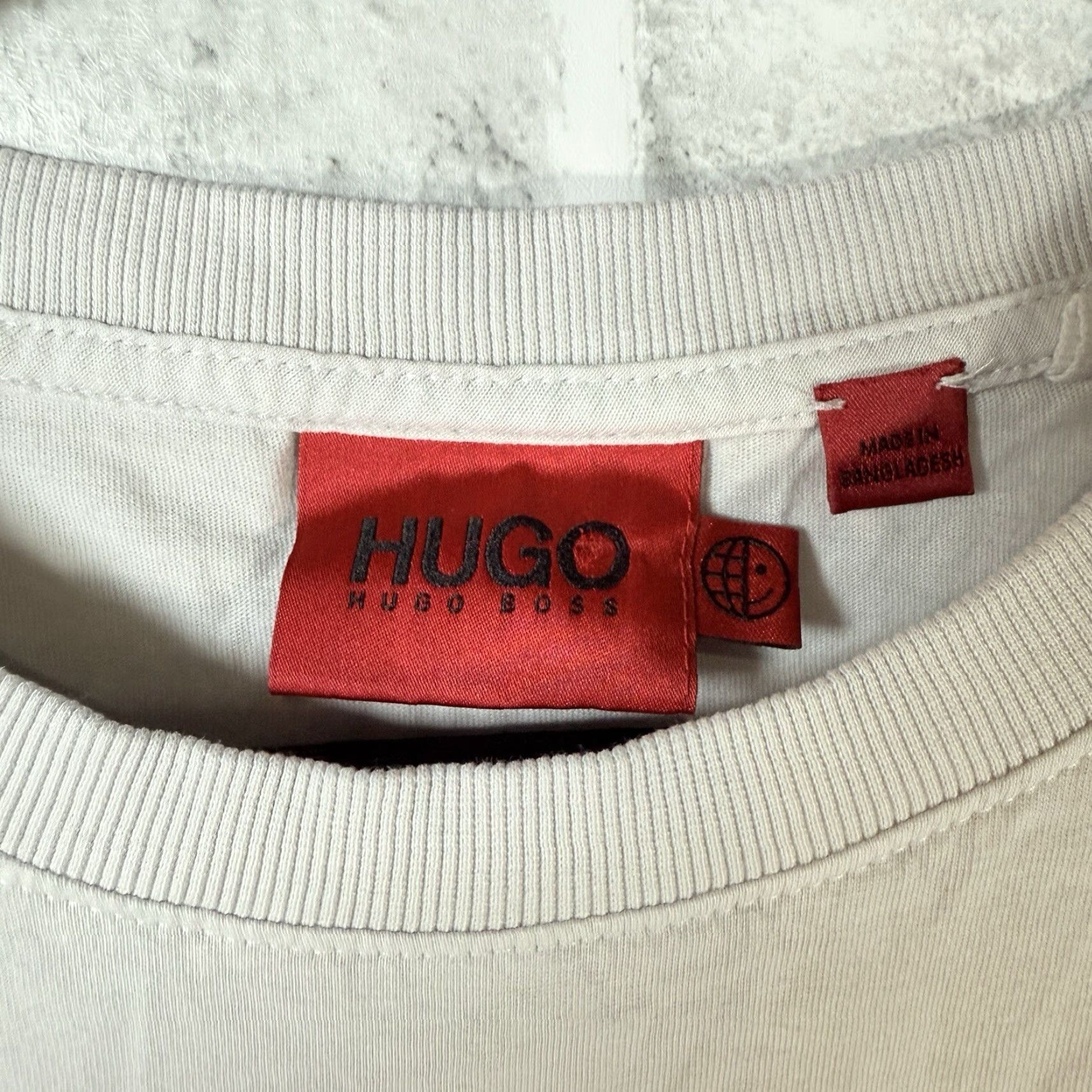 Hugo Boss VINTAGE Hugo Boss Gray T-Shirt Mens M Cotton Blend Graphic Tee Shirt Regular Size US M / EU 48-50 / 2 - 4 Thumbnail