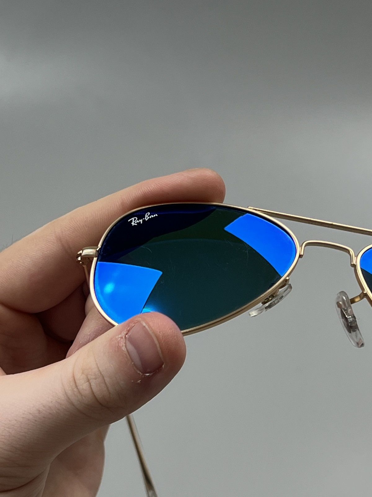 RayBan RayBan Gold Frame Chameleon Aviator Sunglasses (Y0547) Size ONE SIZE - 5 Thumbnail