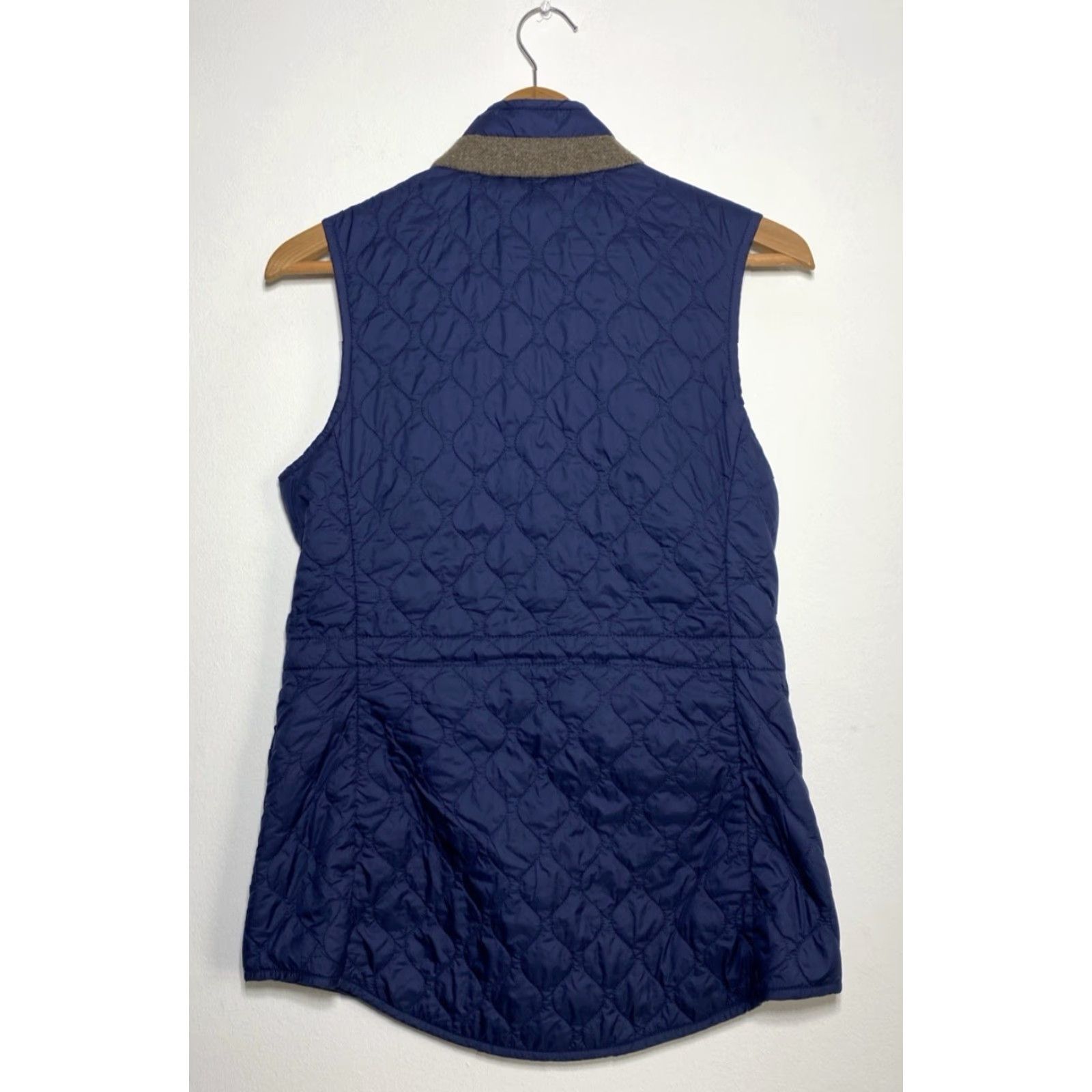 Peter Millar VINTAGE Women's Peter Millar Addison Quilted Travel Vest Navy Lambswool Trim S Size S / US 4 / IT 40 - 5 Thumbnail