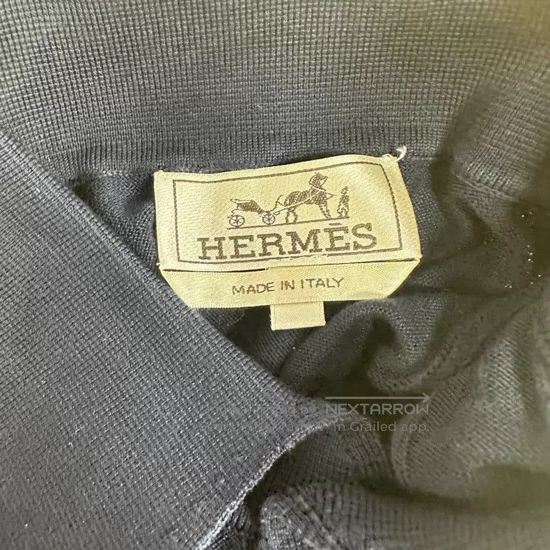 Hermes Hermes Button V Neck Polo Shirt Size US M / EU 48-50 / 2 - 3 Thumbnail