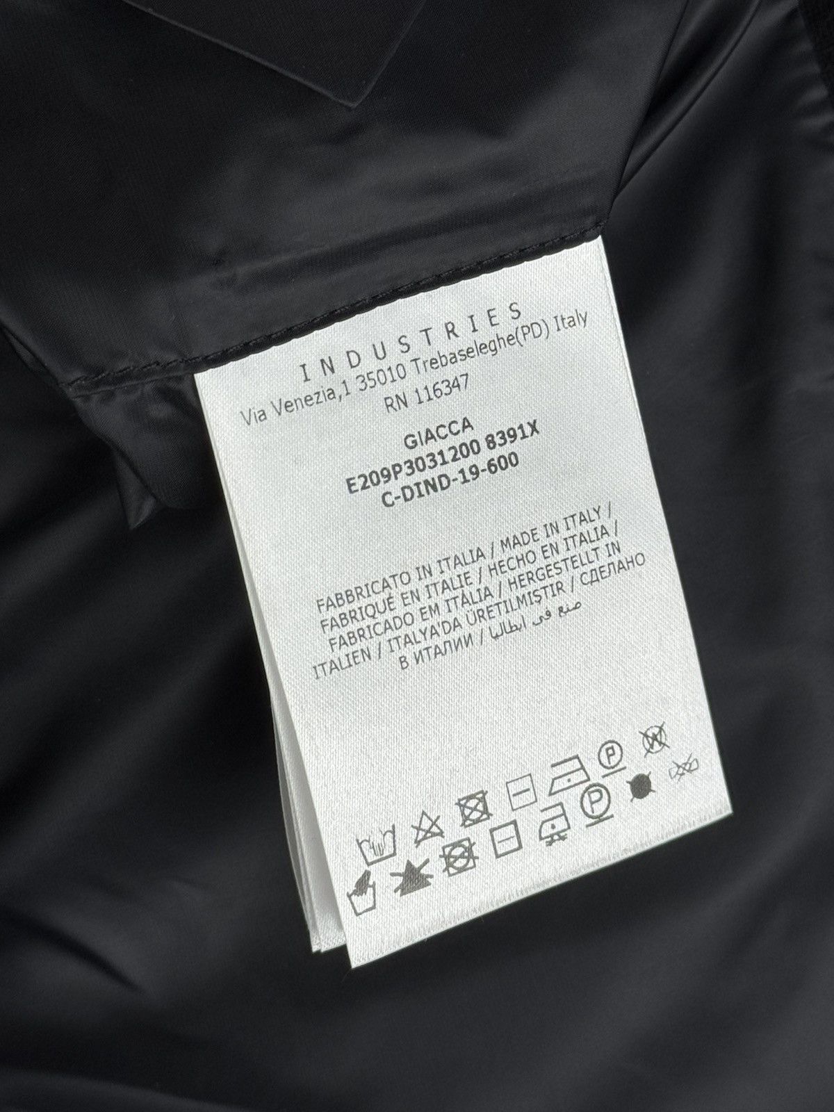 Moncler Moncler DIND Black Down Quilted Wool Cashmere Blazer Jacket Size US XL / EU 56 / 4 - 15 Thumbnail
