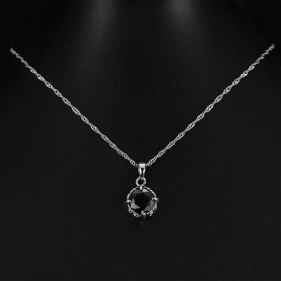 Jewelry Luxury Brand Round Black Crystal Necklace Size ONE SIZE - 4 Thumbnail