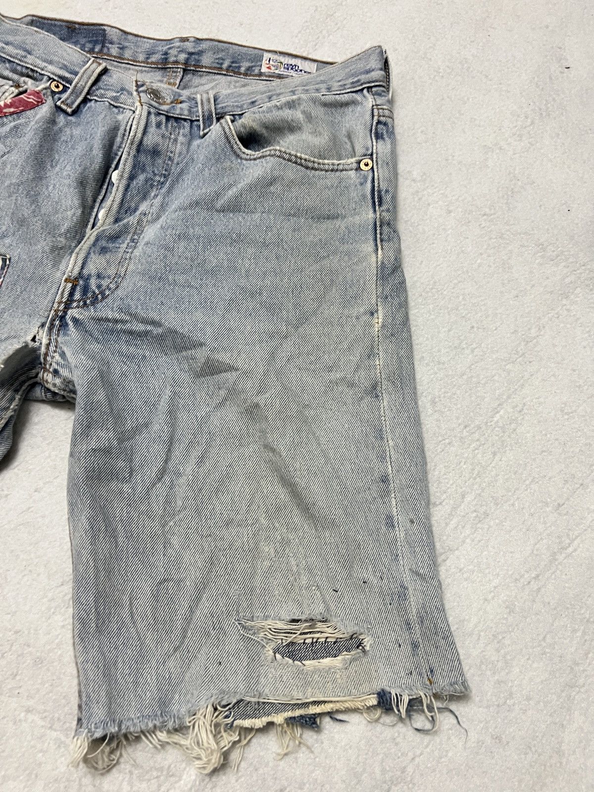 Levi's Made & Crafted 526. Vintage Levi’s 501 x Reyn Spooner Hawaiian Patch Shorts Size US 32 / EU 48 - 4 Thumbnail
