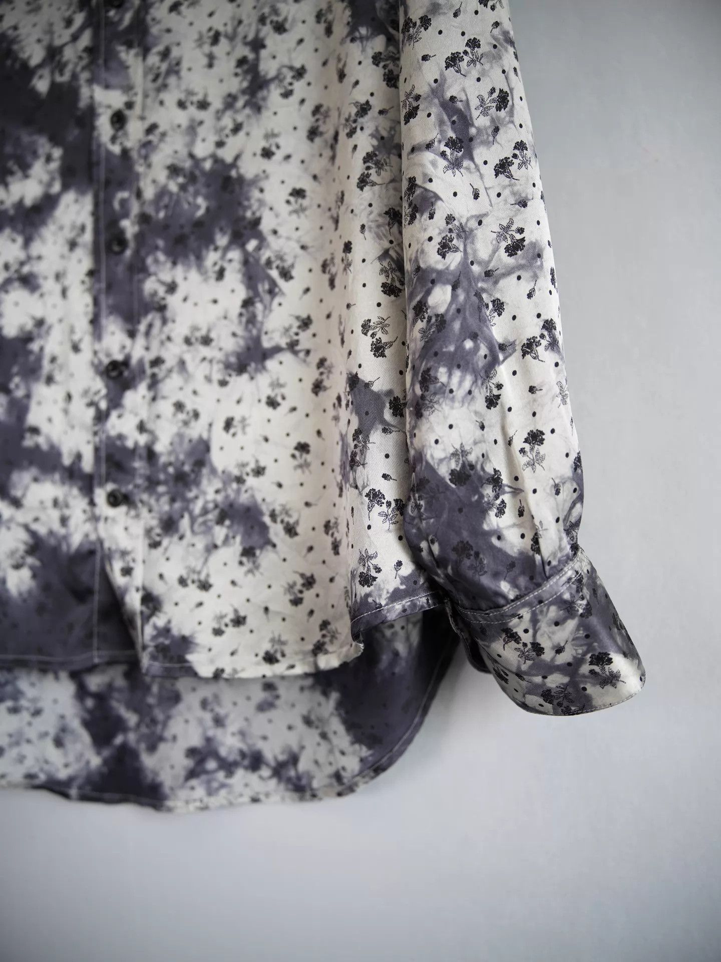 Geoffrey B. Small Geoffrey B. Small Accident Dye Floral Silk Shirt S Size US S / EU 44-46 / 1 - 5 Thumbnail