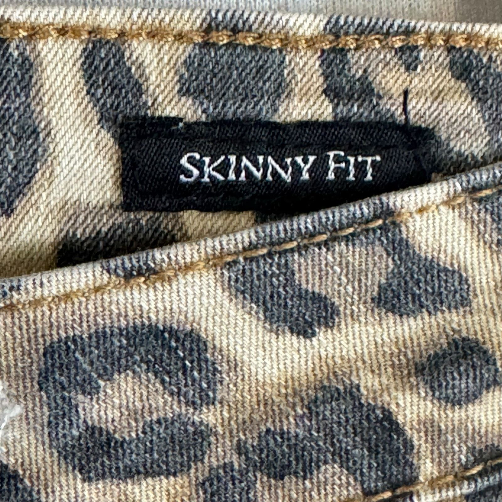 Judy Blue Judy Blue Jeans Size 7/28 Leopard Print Skinny Stretch Denim Size 28" / US 6 / IT 42 - 10 Thumbnail