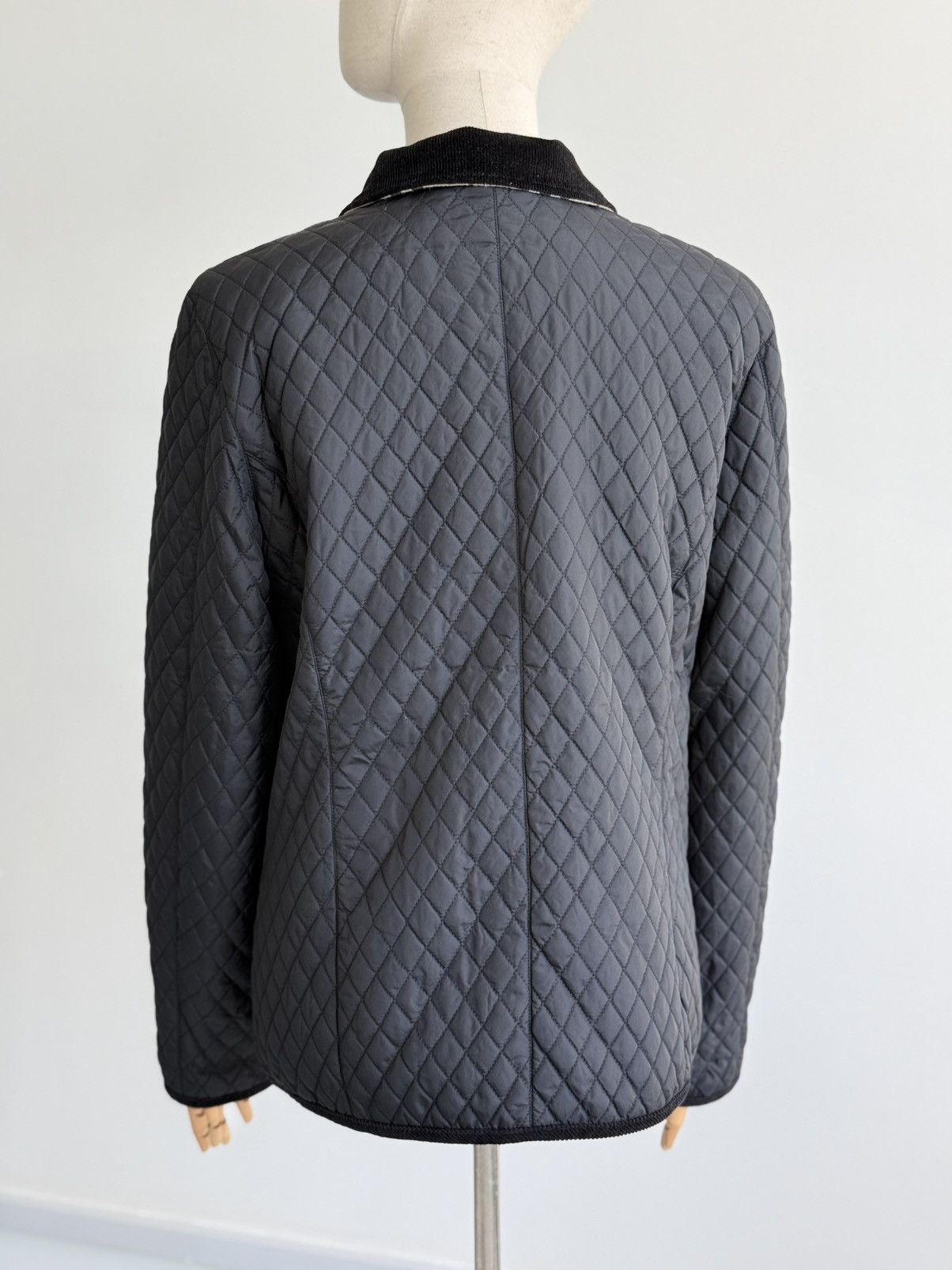 Burberry Burberry Quilted Jacket Corduroy Details Nowa Check Lining Size M / US 6-8 / IT 42-44 - 8 Thumbnail