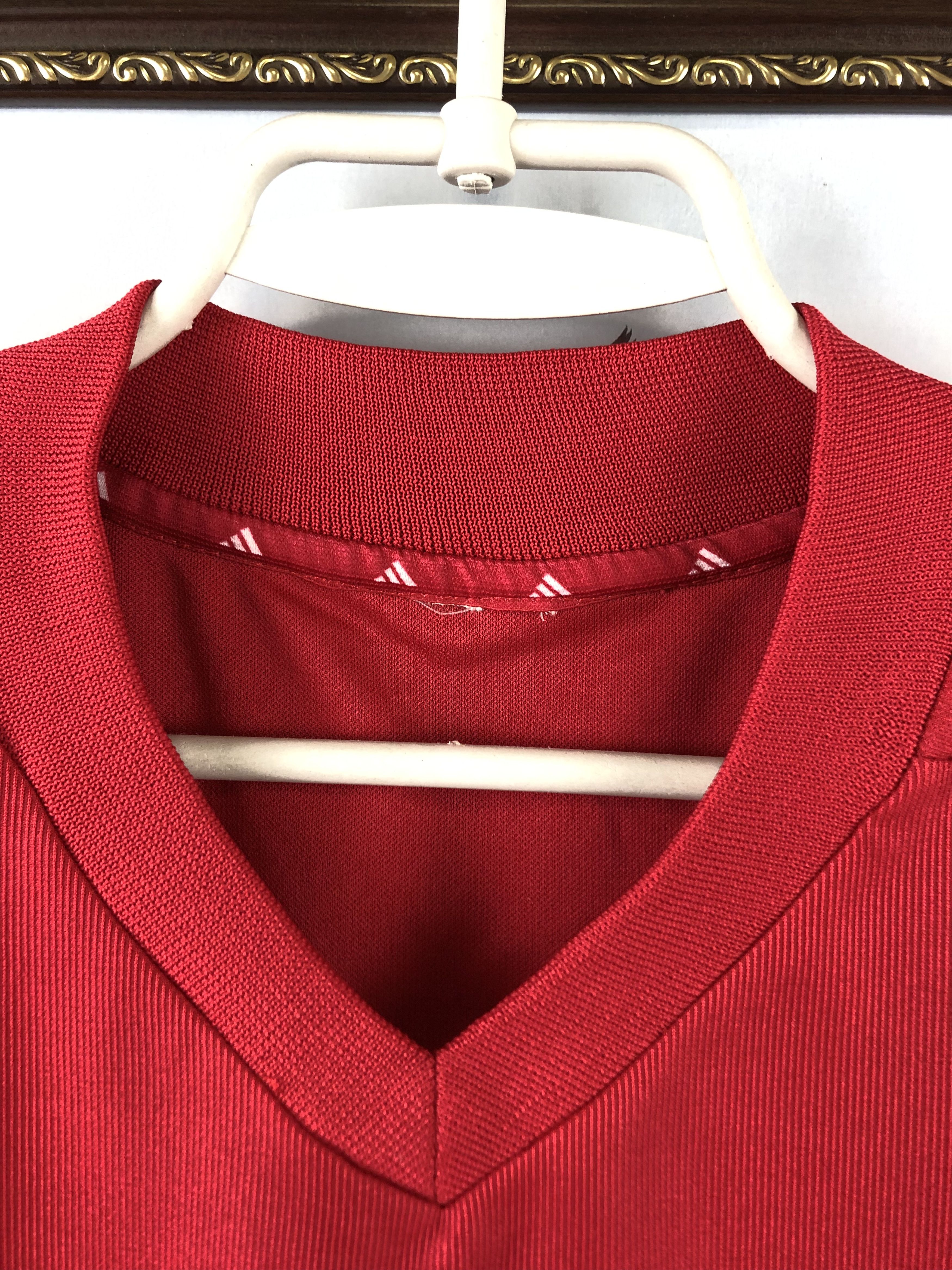 Vintage Vintage Adidas Hungary football shirt 2002 Soccer Jersey Size US XL / EU 56 / 4 - 8 Thumbnail