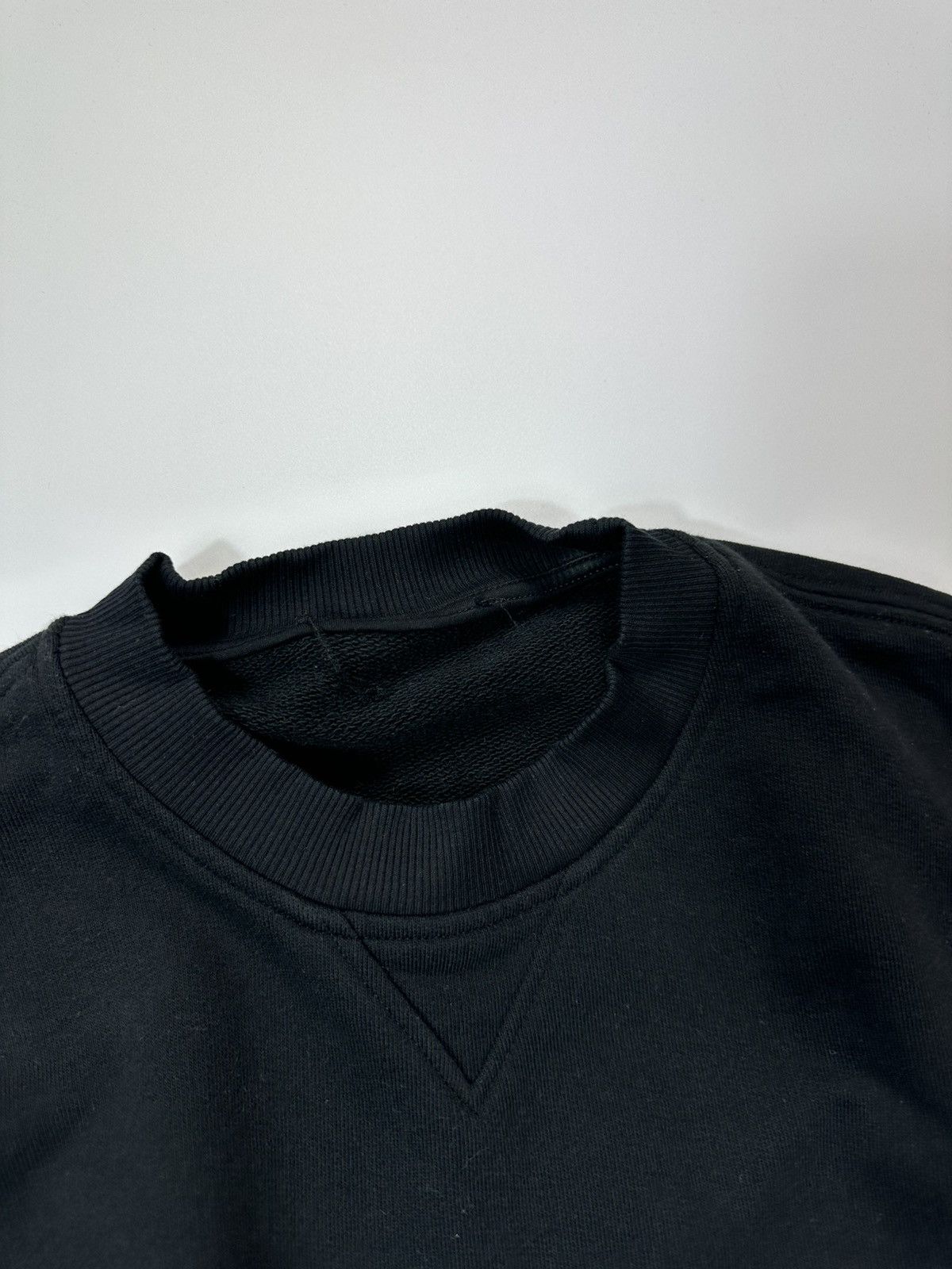 Prada Prada Cropped Top Black Size L / US 10 / IT 46 - 7 Thumbnail