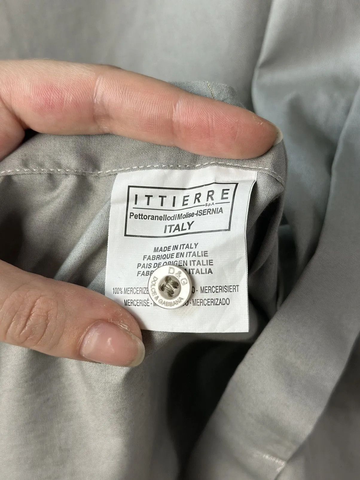 Vintage Dolce & Gabbana Gold Shirt Size XL Black Logo Made in Italy Size US XL / EU 56 / 4 - 17 Thumbnail