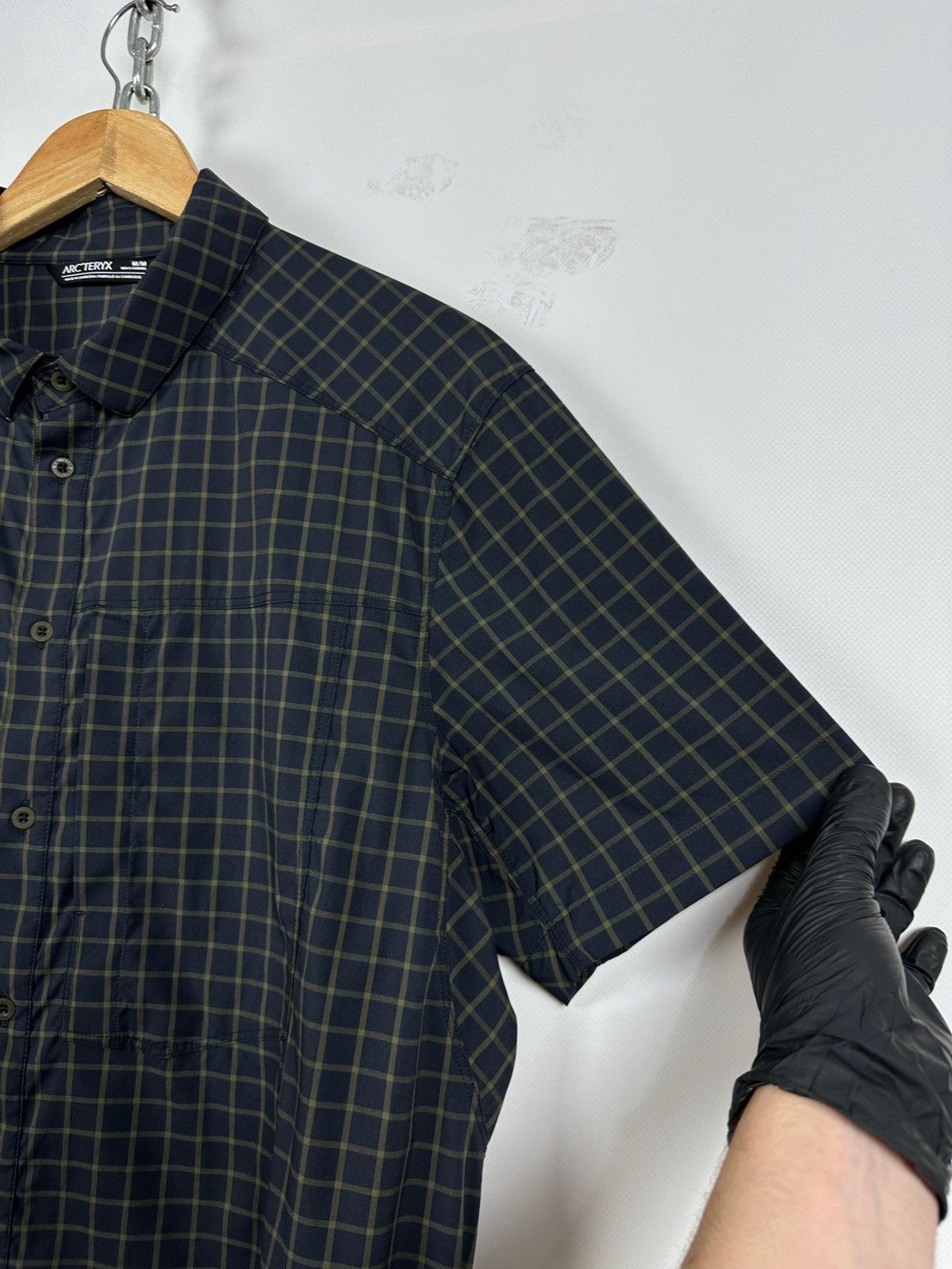 Arc'teryx Arcteryx Riel Nylon Pocket Short Sleeve Button Up Shirt Size US M / EU 48-50 / 2 - 11 Thumbnail