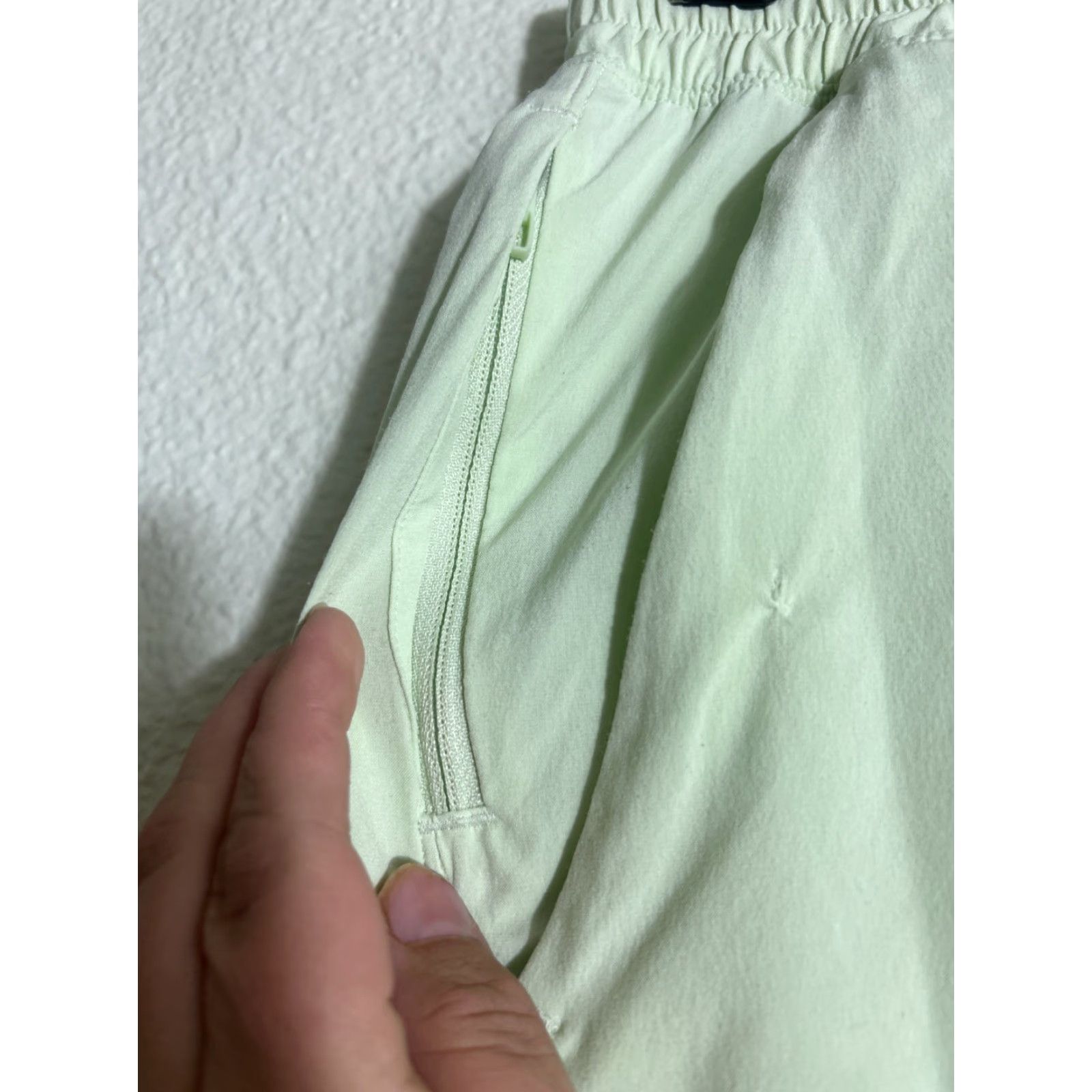 Lululemon Lululemon Pace Breaker Shorts Men Small Lime Green 27x10 Athletic Drawstring Lined Spring Summer" Size US 29 - 4 Thumbnail