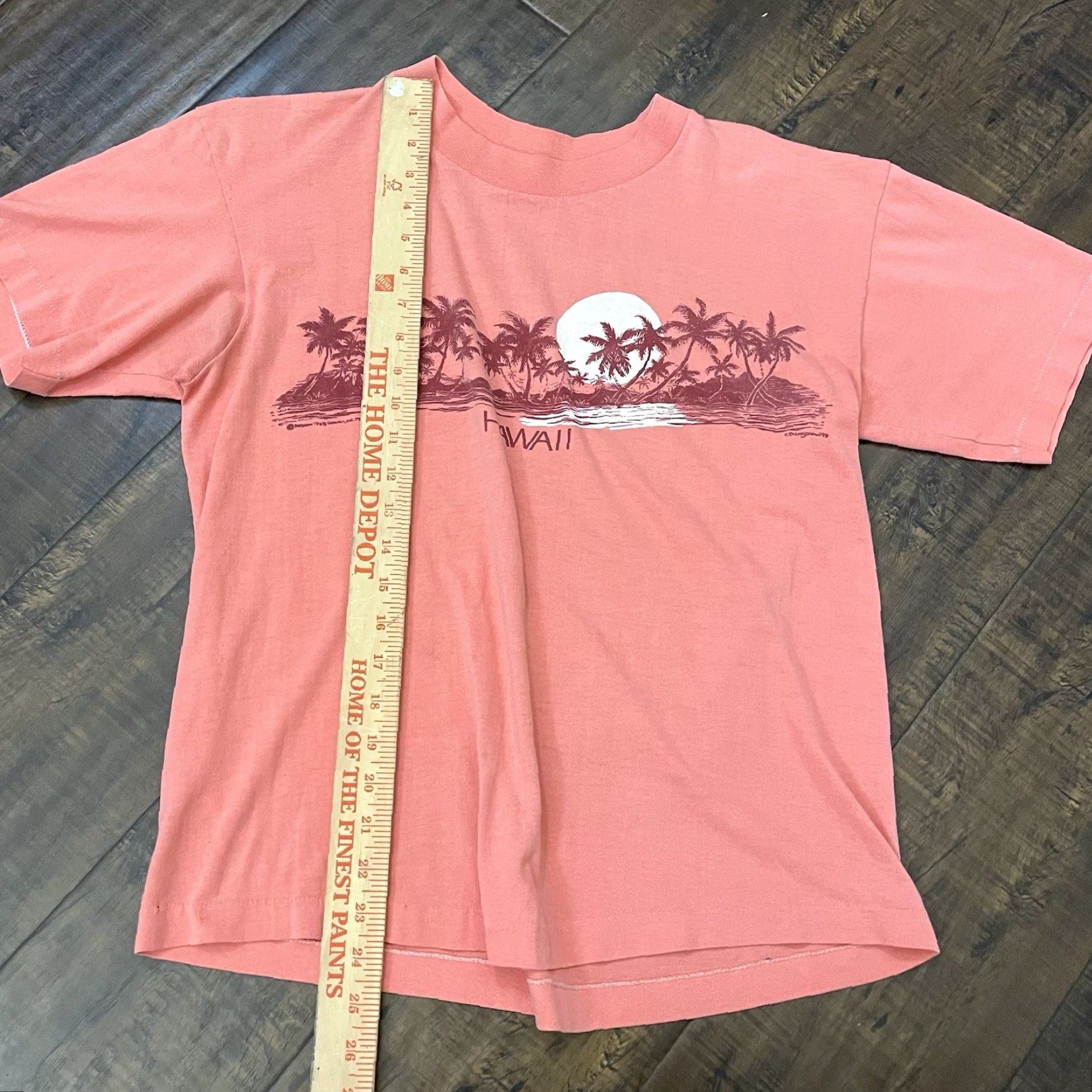 Vintage VINTAGE Hef-T Surf T-Shirt Pink Long Sleeve L USA Hawaii Beach 70s 80s Tourist Mens Size US L / EU 52-54 / 3 - 8 Thumbnail