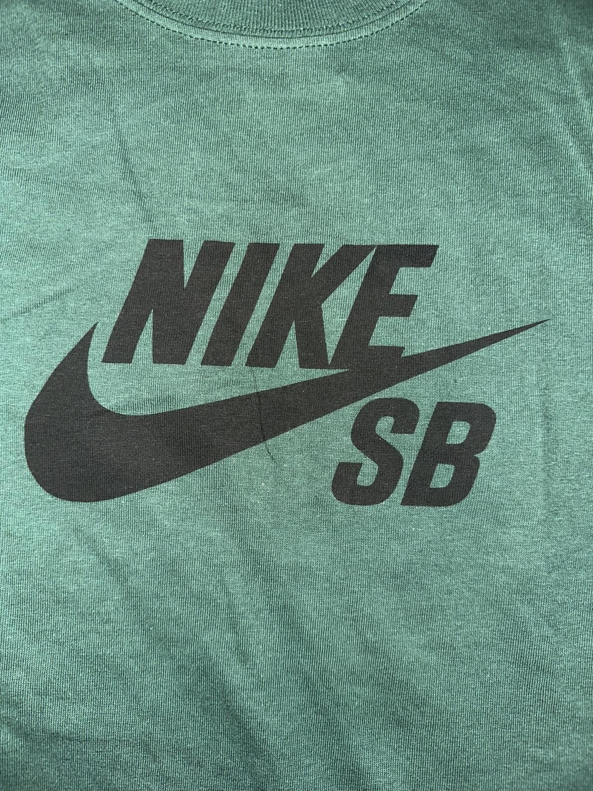 Nike Nike SB Men’s Skateboarding Amplify Logo FA/HO 2009 Green T-Shirt Size US M / EU 48-50 / 2 - 2 Thumbnail