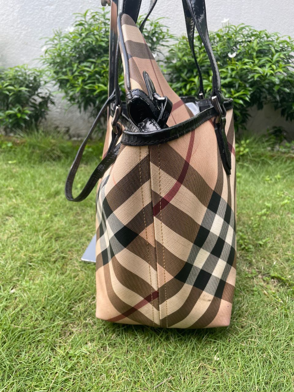 Burberry Authentic Burberry Nova Check Tote Shoulder Bag Size ONE SIZE - 6 Thumbnail