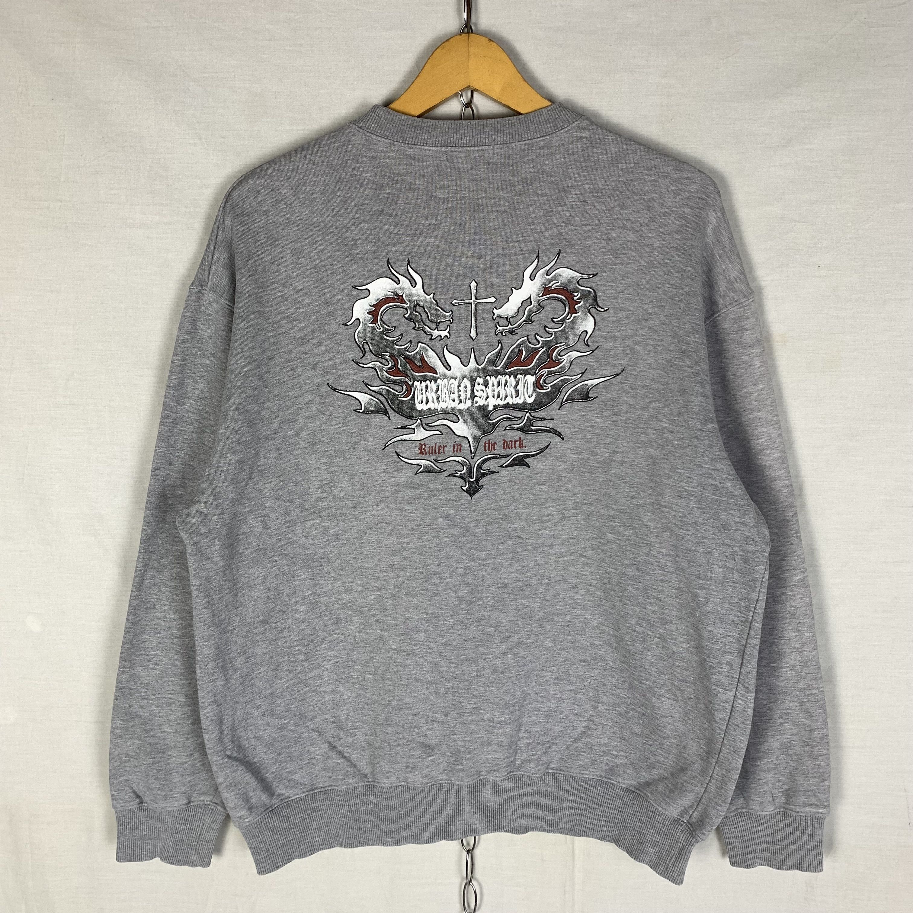 Japanese Brand INTES Gothic Tribal Dragon Y2K Sweatshirt Crewneck Size US L / EU 52-54 / 3 - 1 Thumbnail