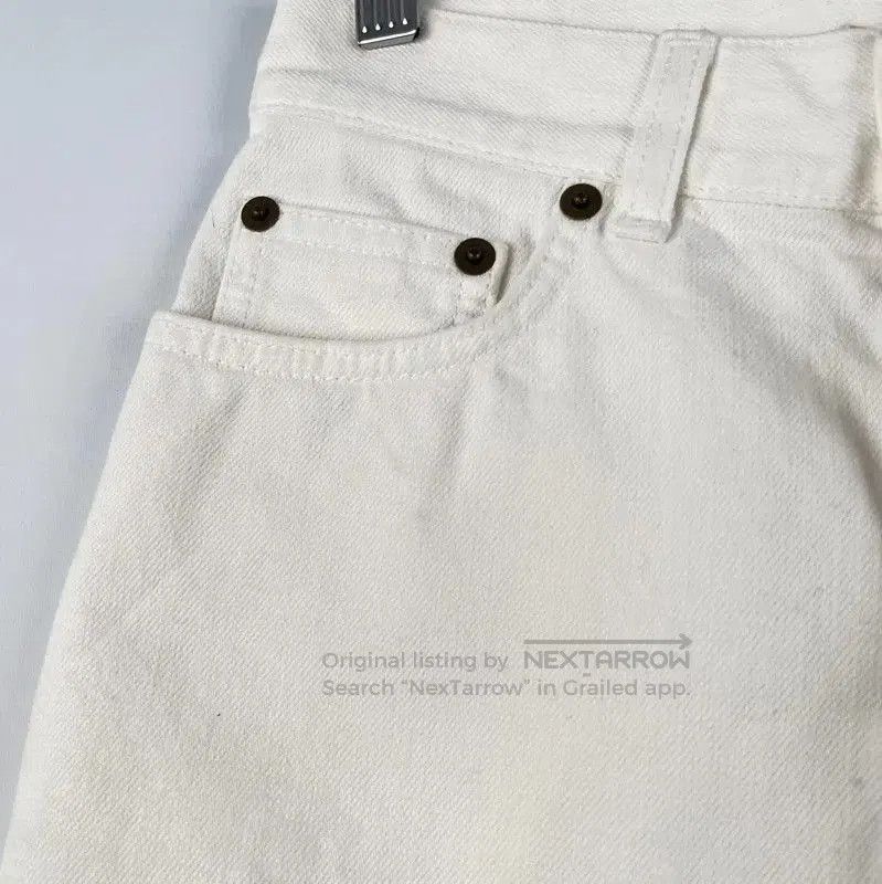 Yves Saint Laurent Saint Laurent White Summer Women's Shorts . Size 22" - 3 Thumbnail