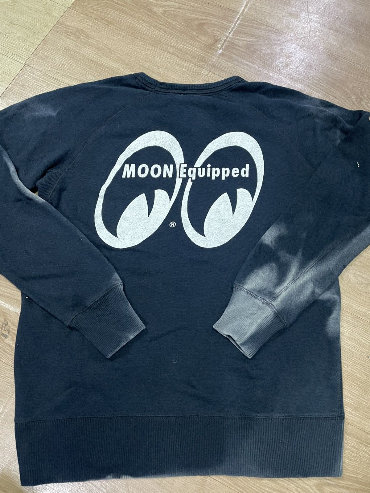 Vintage Vintage moon equipped big logo sweatshirt Size US M / EU 48-50 / 2 - 7 Thumbnail