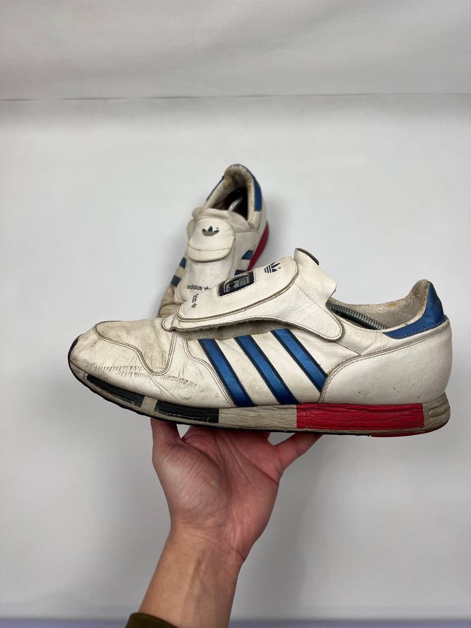 Adidas Adidas Micropacer silver Metallic 2001 vintage size 11 1/2 Size US 11 / EU 44 - 6 Thumbnail