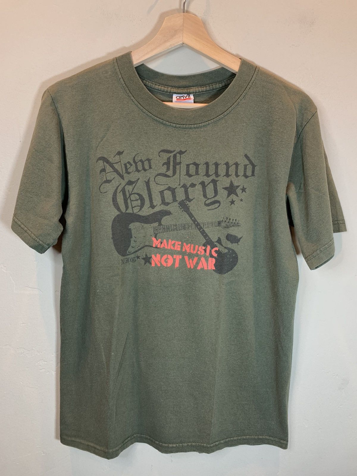 Band Tees *RARE* Vintage New Found Glory Make Music Not War Band Shirt Size US S / EU 44-46 / 1 - 1 Thumbnail