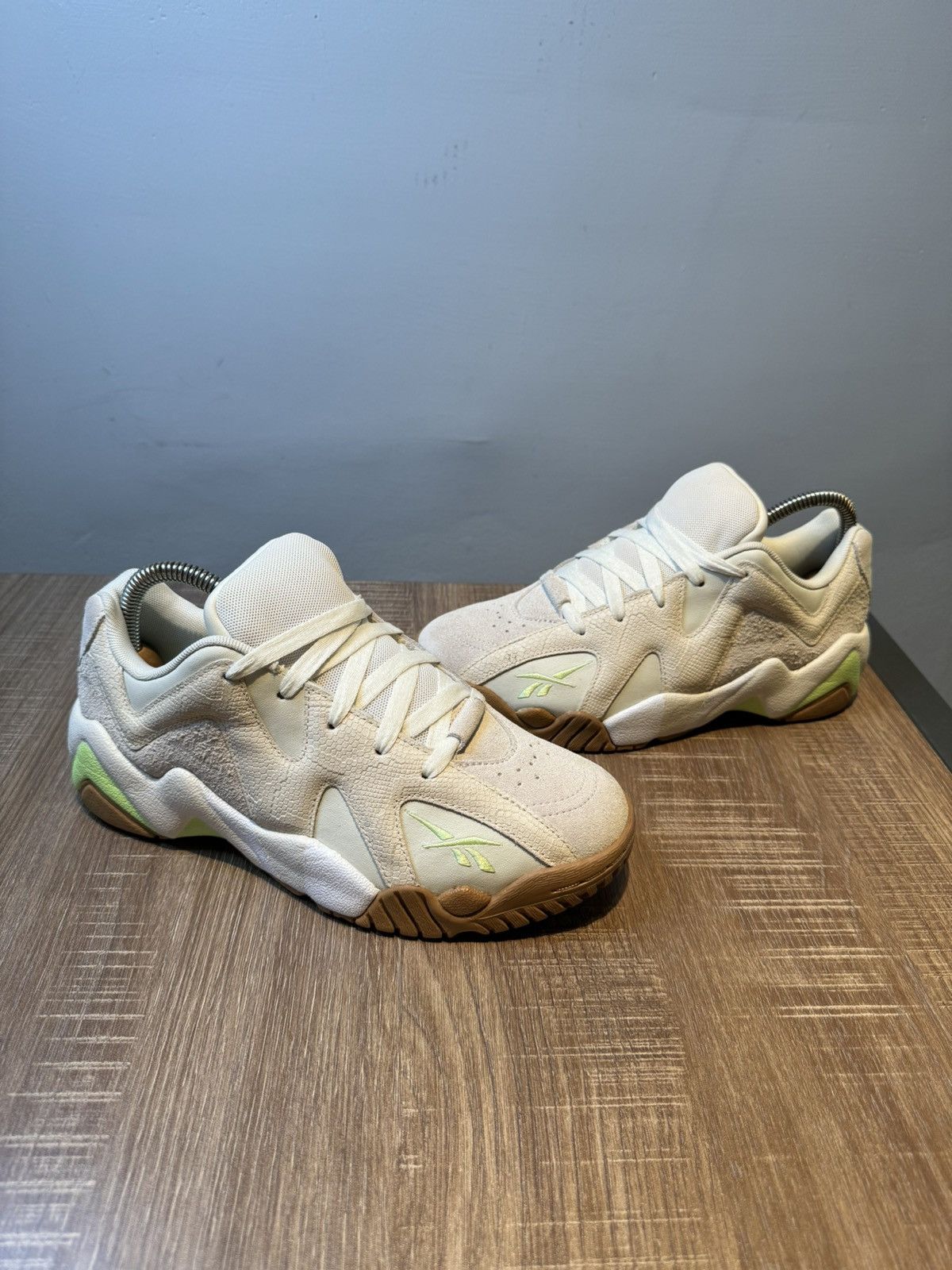 Reebok Reebok Kamikaze II 2 Low SAMPLE Chalk Neon mint Women’s 7 Size US 7 / IT 37 - 2 Thumbnail