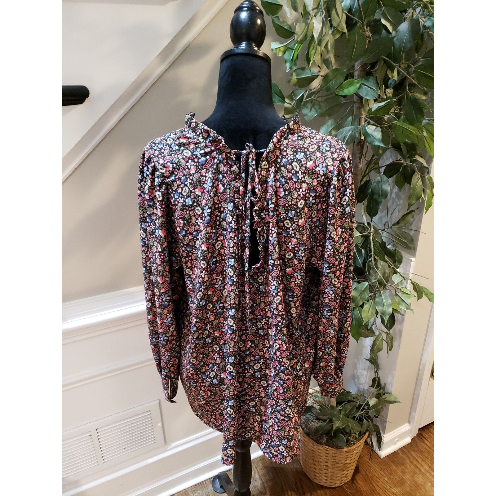 Loft LOFT Plus Blouse Women 16 Black Floral Paisley Long Sleeve Size XXL / US 16-18 / IT 52-54 - 8 Thumbnail