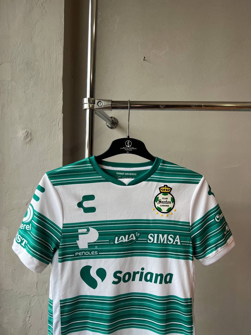 Sports Specialties 2021/22 SANTOS LAGUNA HOME RARE SOCCER JERSEY SHIRT CHARLY Size US S / EU 44-46 / 1 - 3 Thumbnail