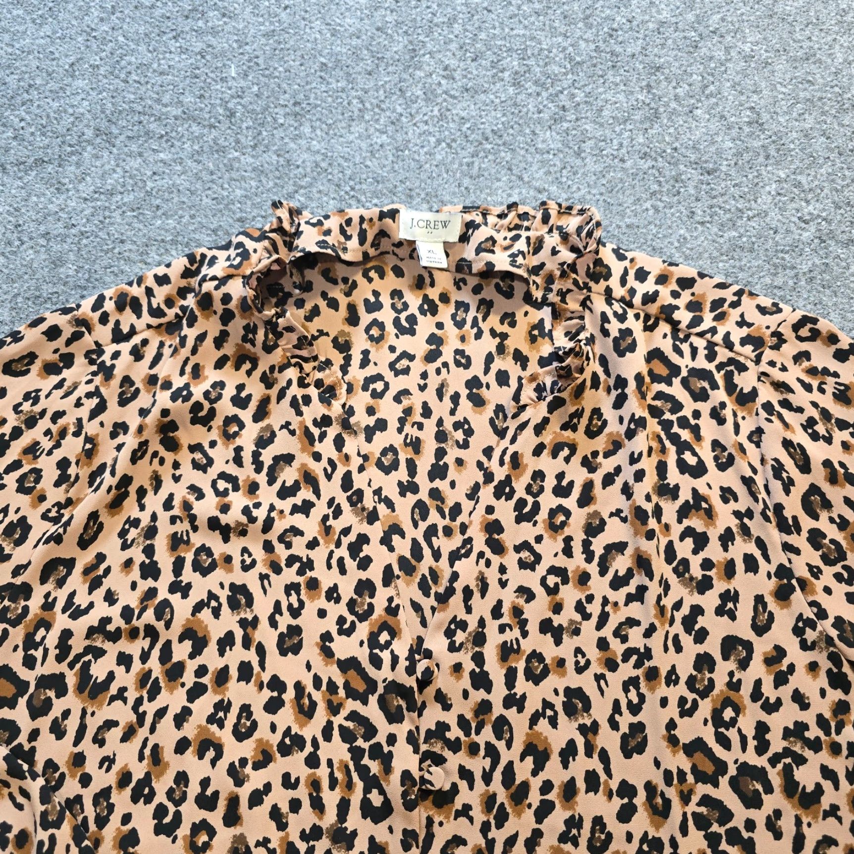 J.Crew J.CREW Top Womens XL Leopard Long Sleeve Button Up Career Casual Shirt Brown Tan Leopard Size XL / US 12-14 / IT 48-50 - 2 Thumbnail