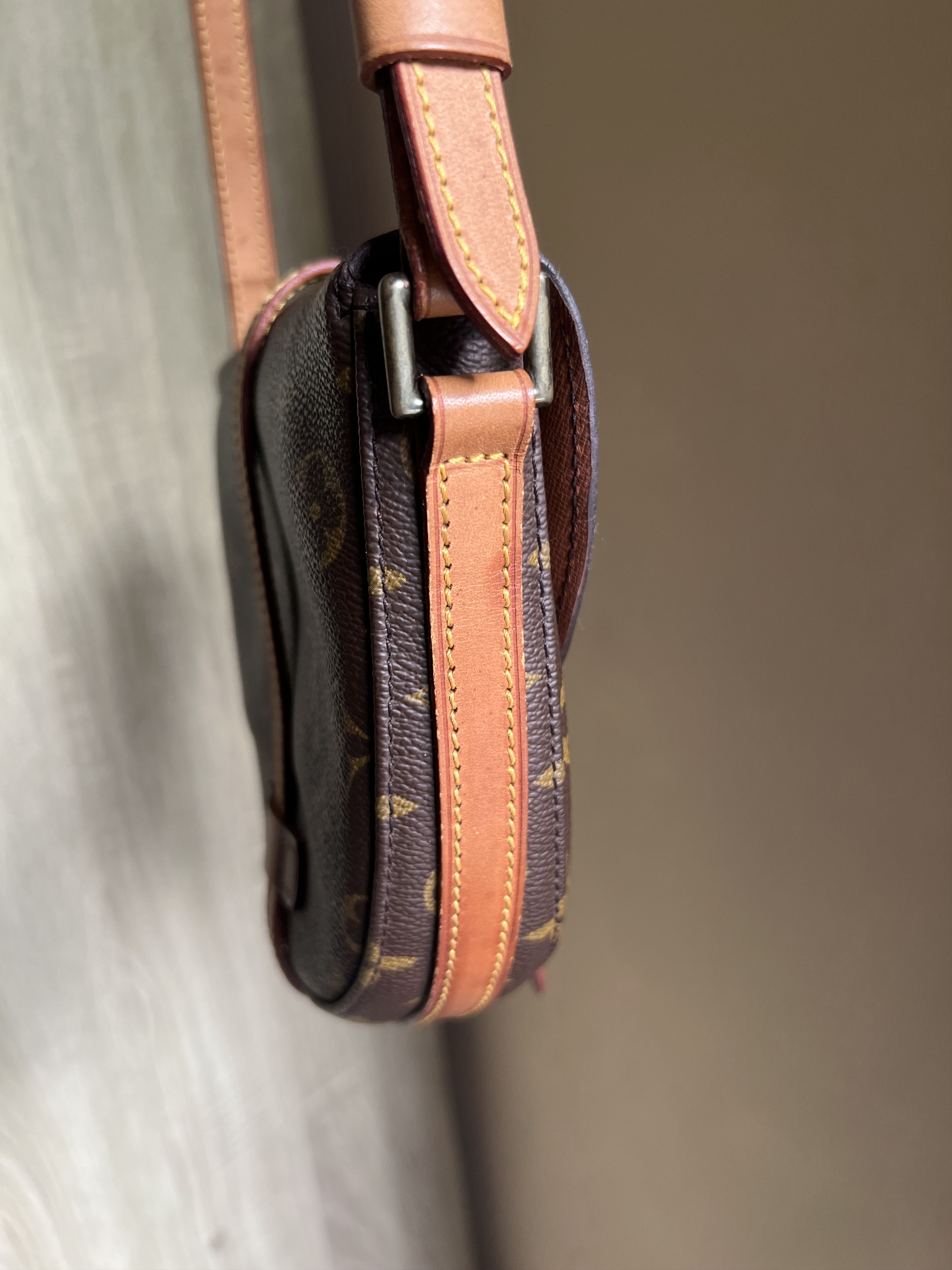 Louis Vuitton Authentic Louis Vuitton Chantilly PM Size ONE SIZE - 4 Thumbnail