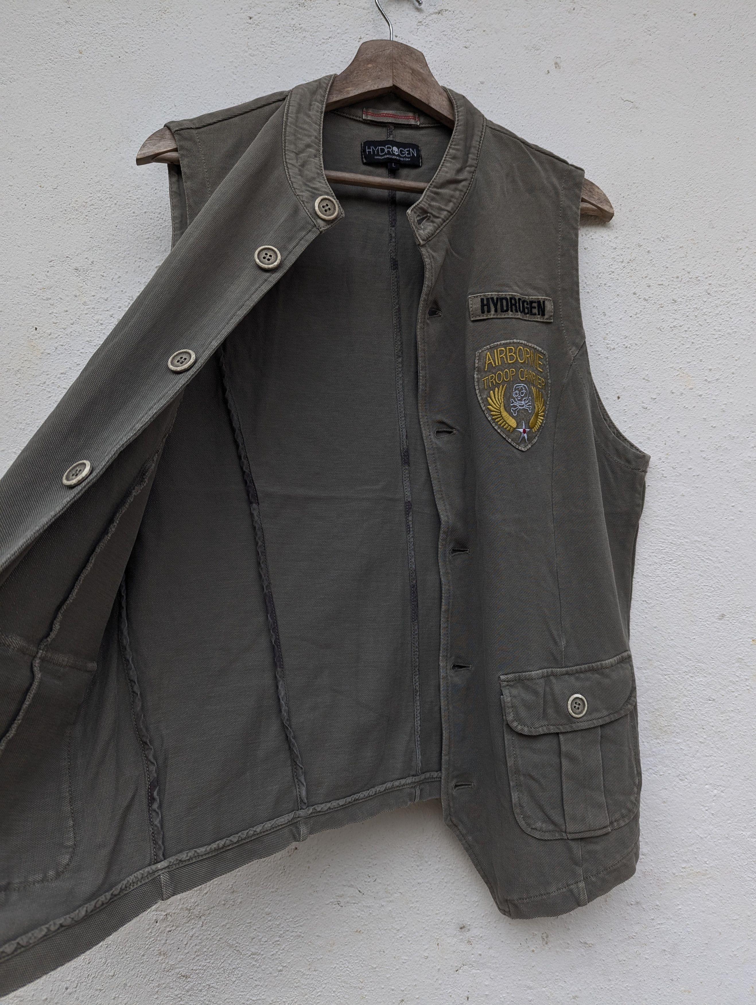HYDROGEN HYDROGEN AIRBONE TROOP CARRIER VEST Size US L / EU 52-54 / 3 - 7 Thumbnail