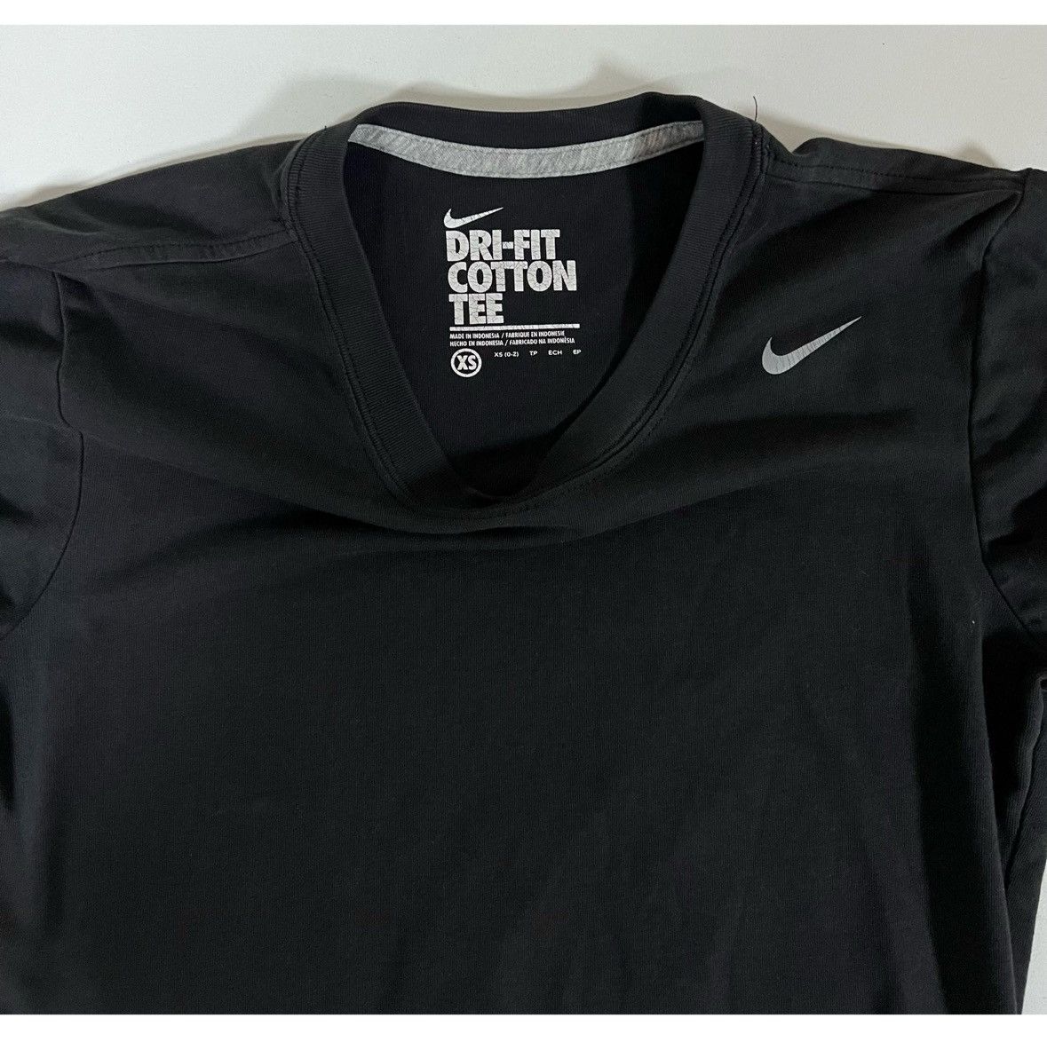 Nike Nike Black Logo Crewneck Short Sleeve T-Shirt Top Tee XS 🖤 Size US XS / EU 42 / 0 - 2 Thumbnail
